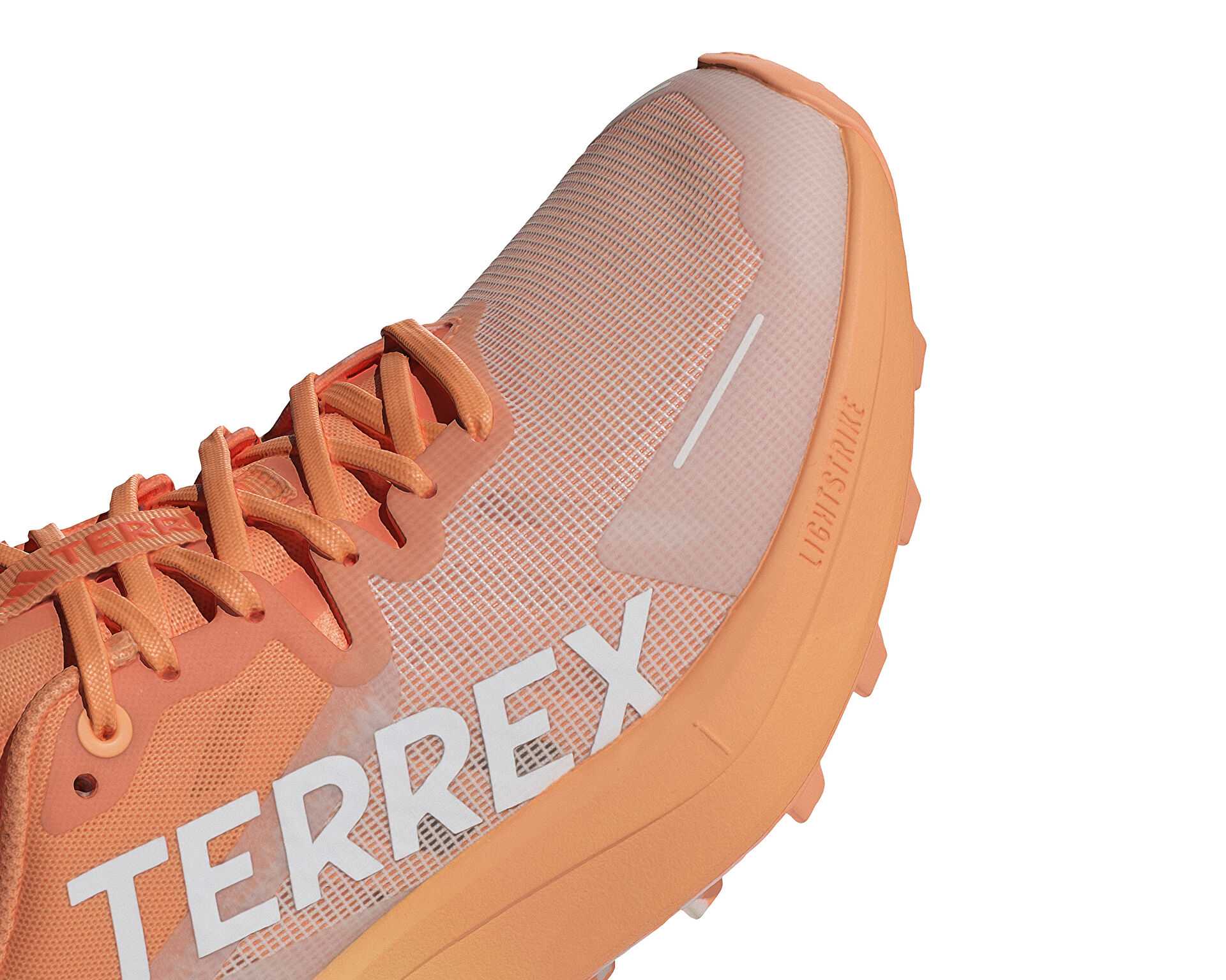 کفش های دویدن در تمام زمین Adidas Terrex Agravic 3 W