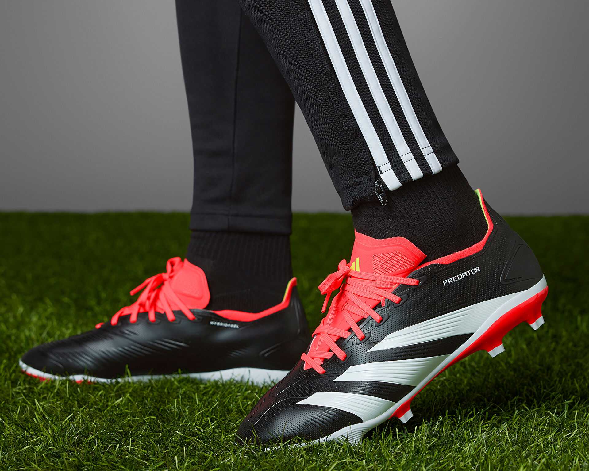 کفش فوتبال چمن Predator League Fg