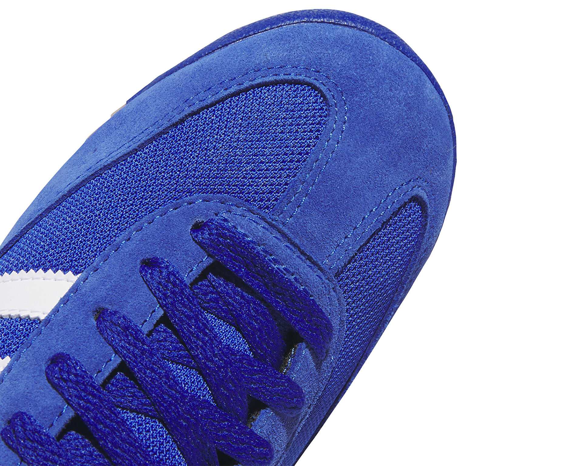 کفش های روزانه Adidas R71