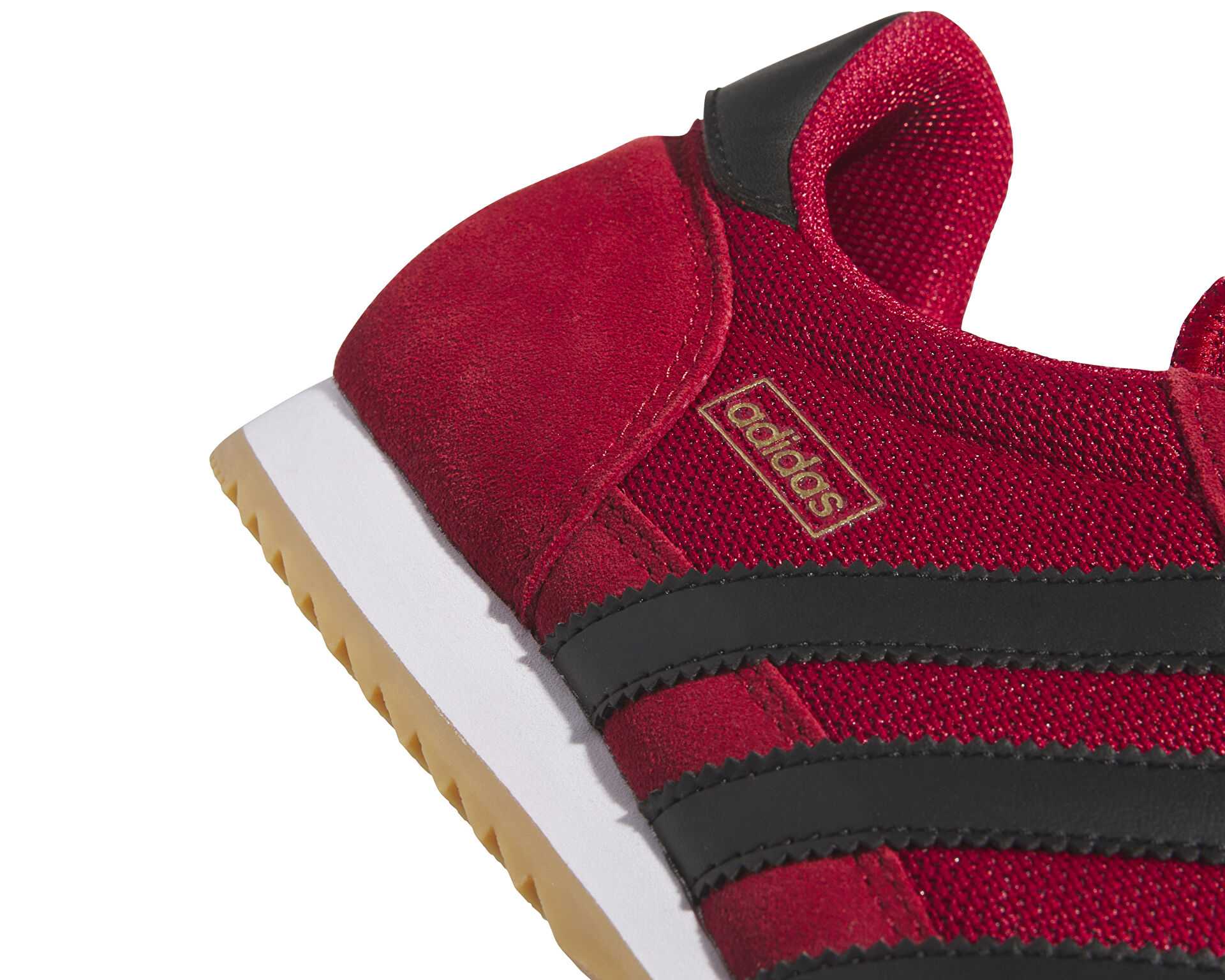 کفش های روزانه Adidas R71