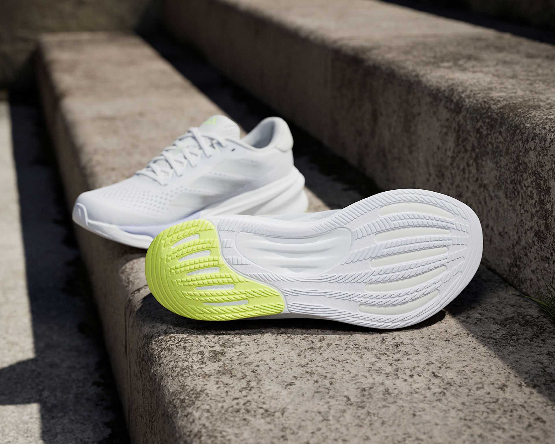 کفش دویدن Supernova 2 M