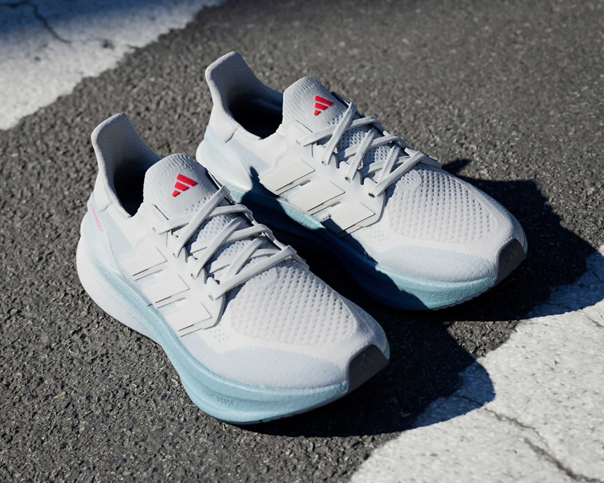 کفش دویدن Ultraboost 22