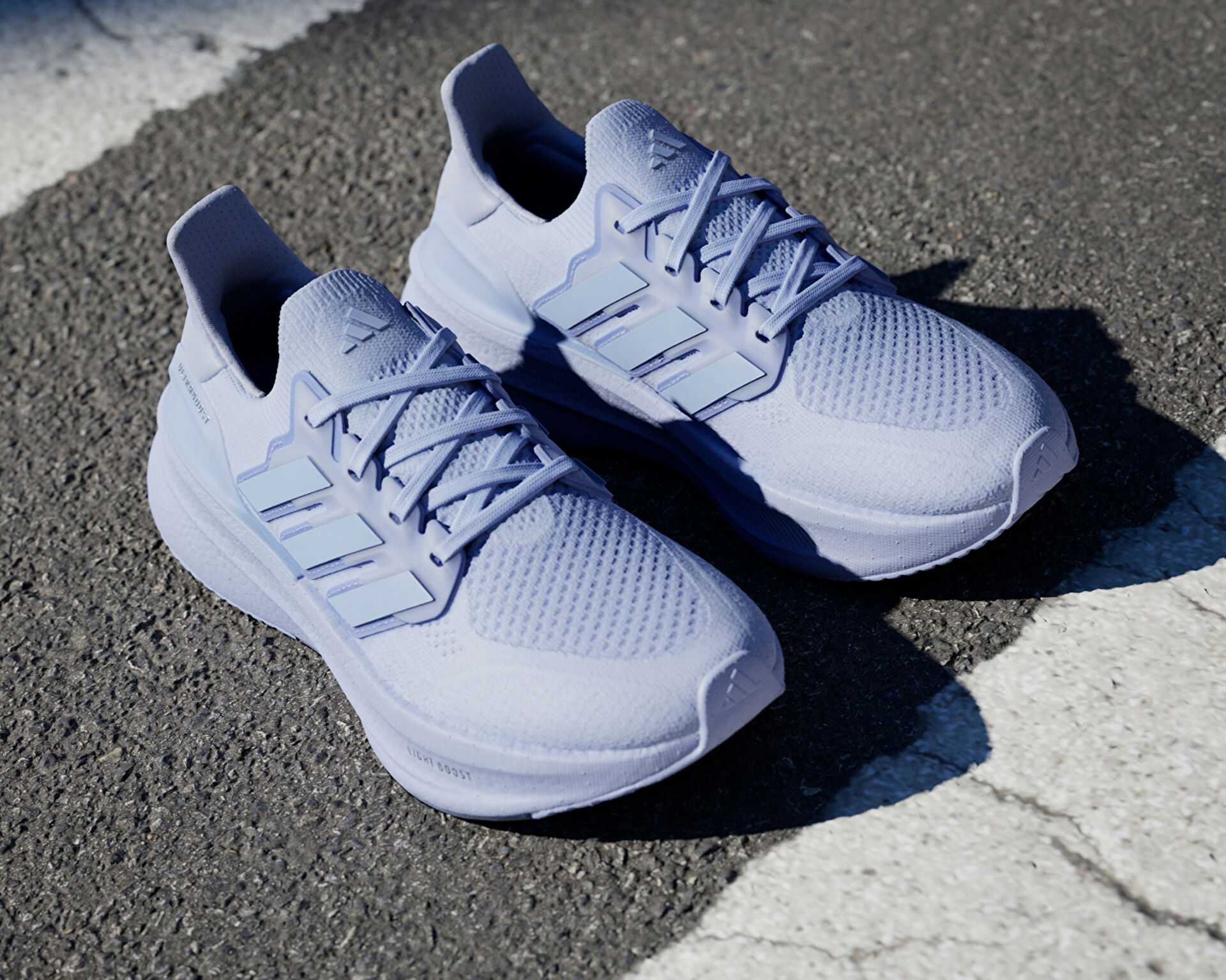 کفش دویدن Ultraboost Light X