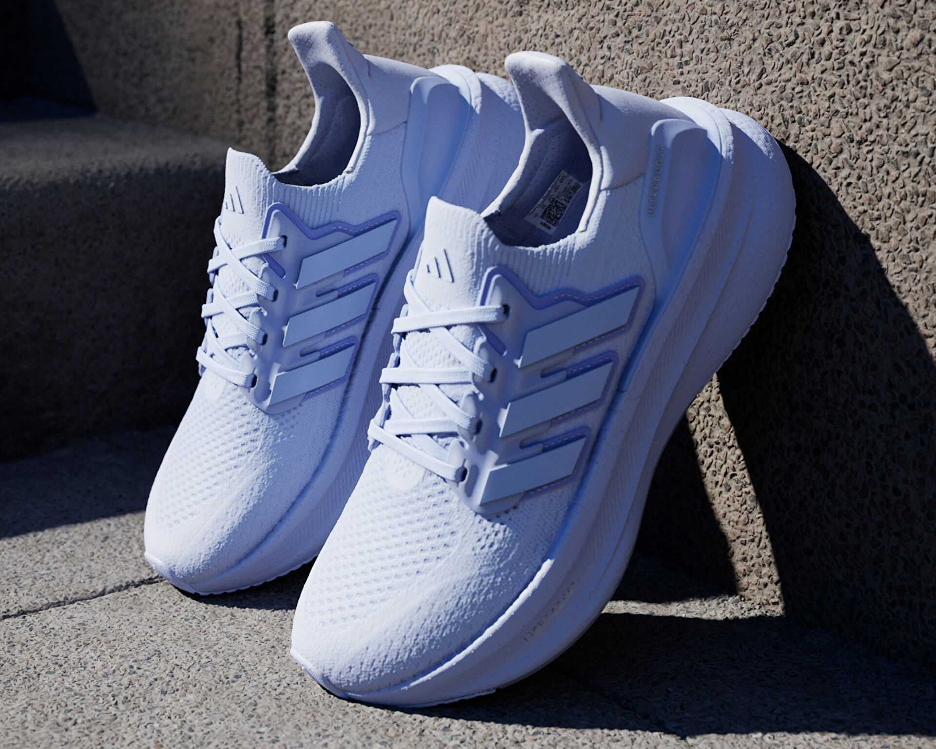 کفش دویدن Ultraboost Light X