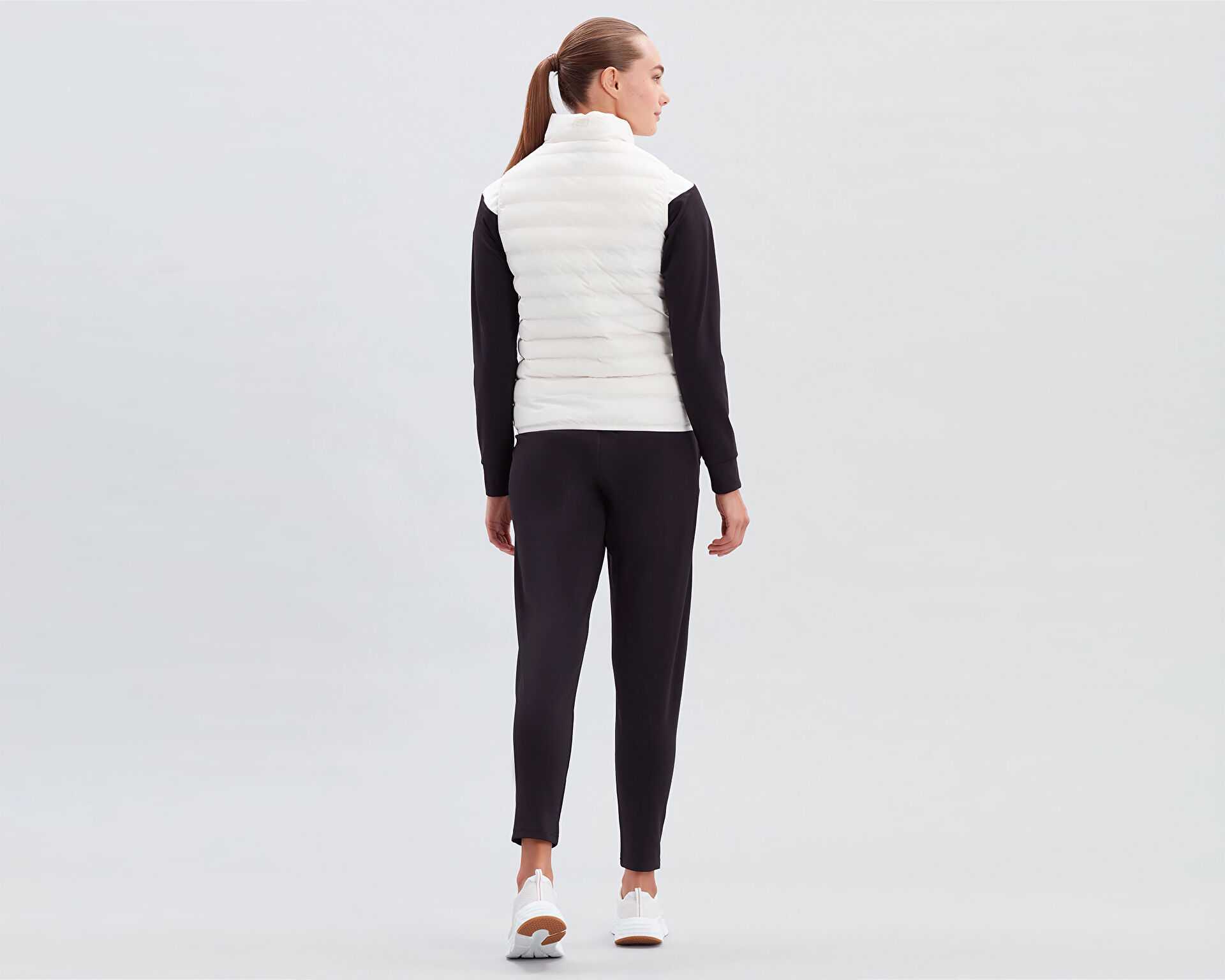 جلیقه W Essential Vest