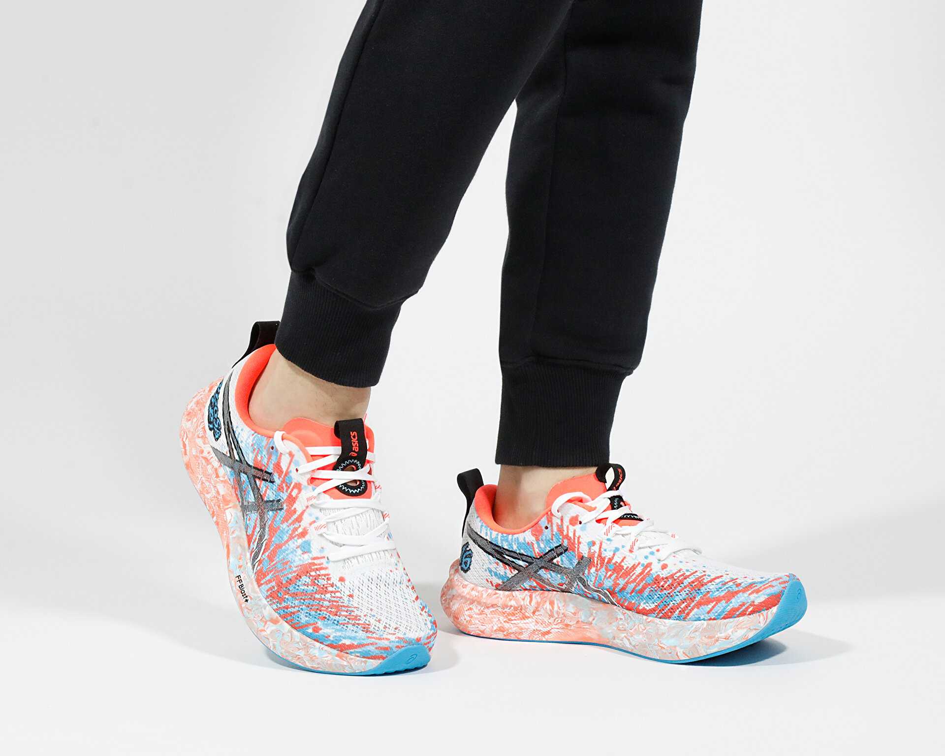 کفش دویدن Asics Noosa Tri 16