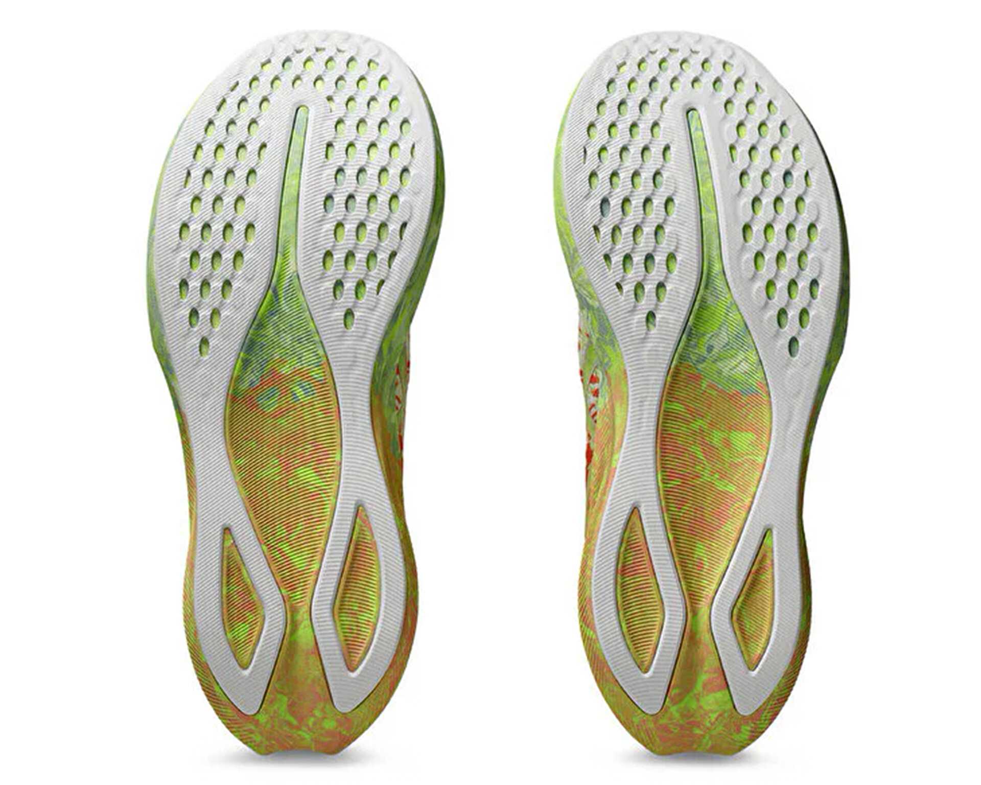 کفش دویدن Asics Noosa Tri 16