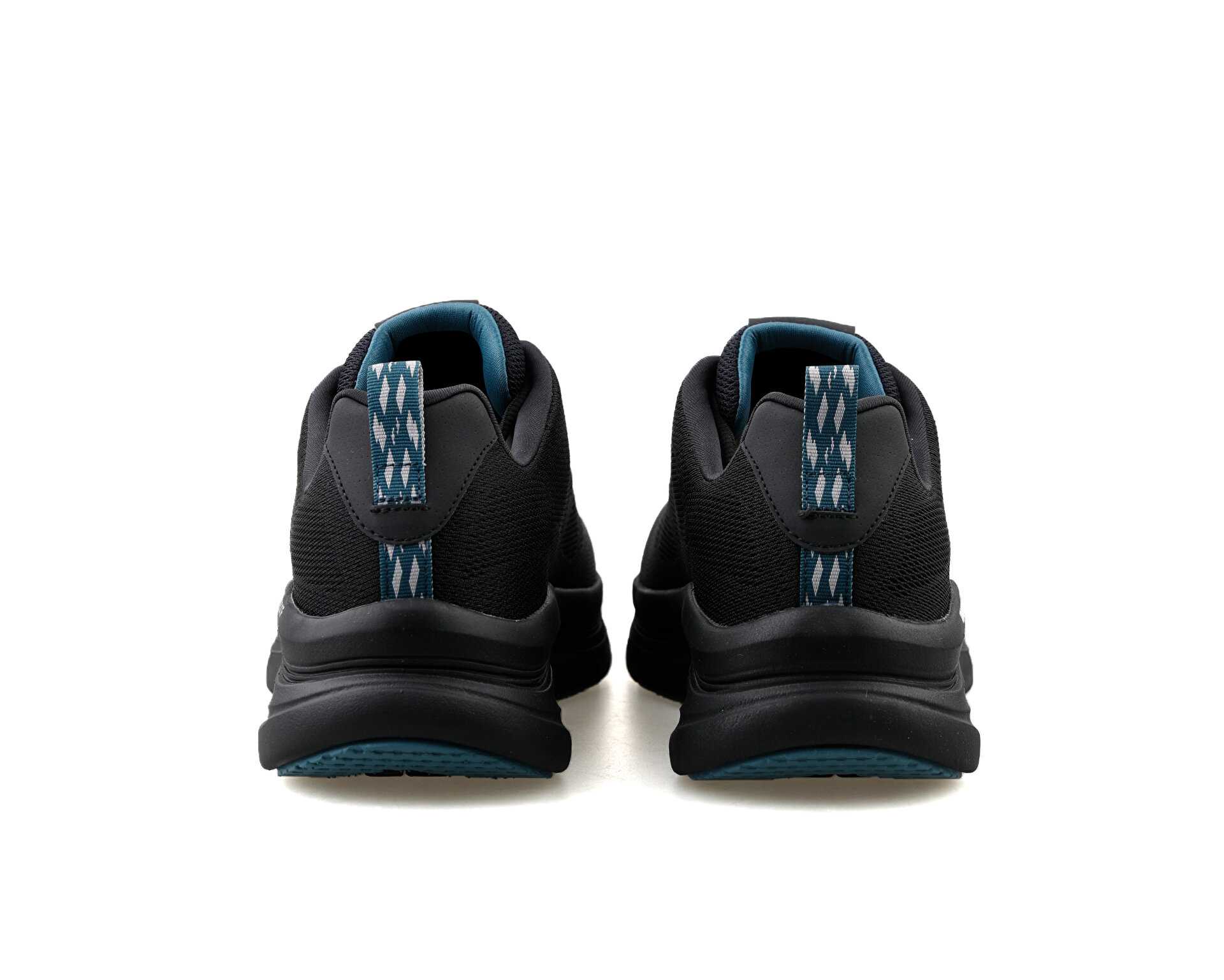 کفش های فضای باز Skechers Dlux Journey