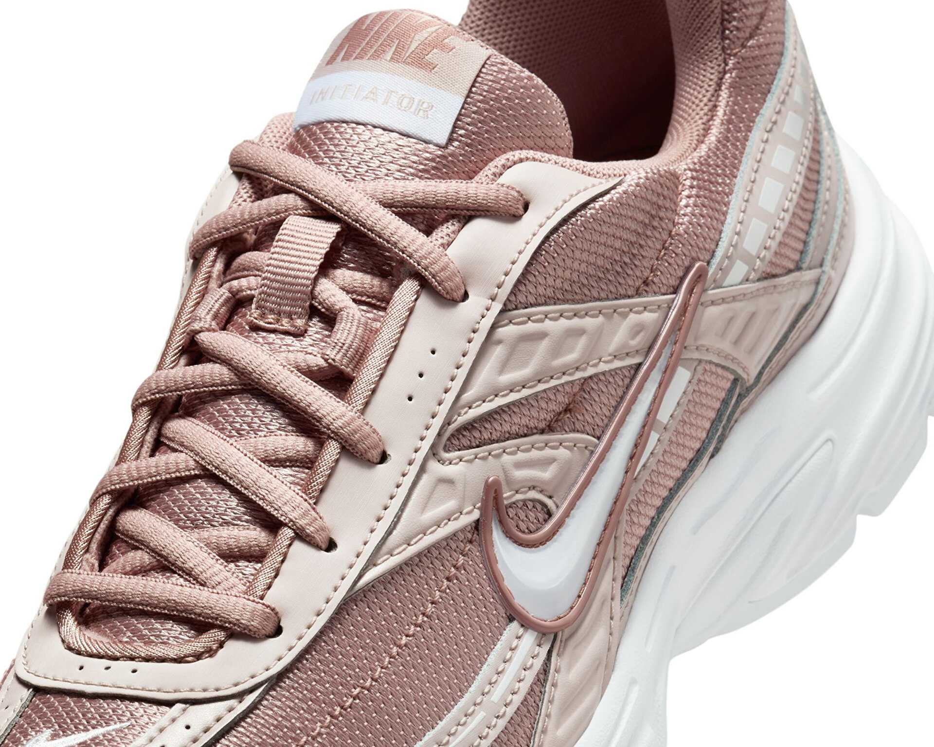 کفش های روزانه Initiator