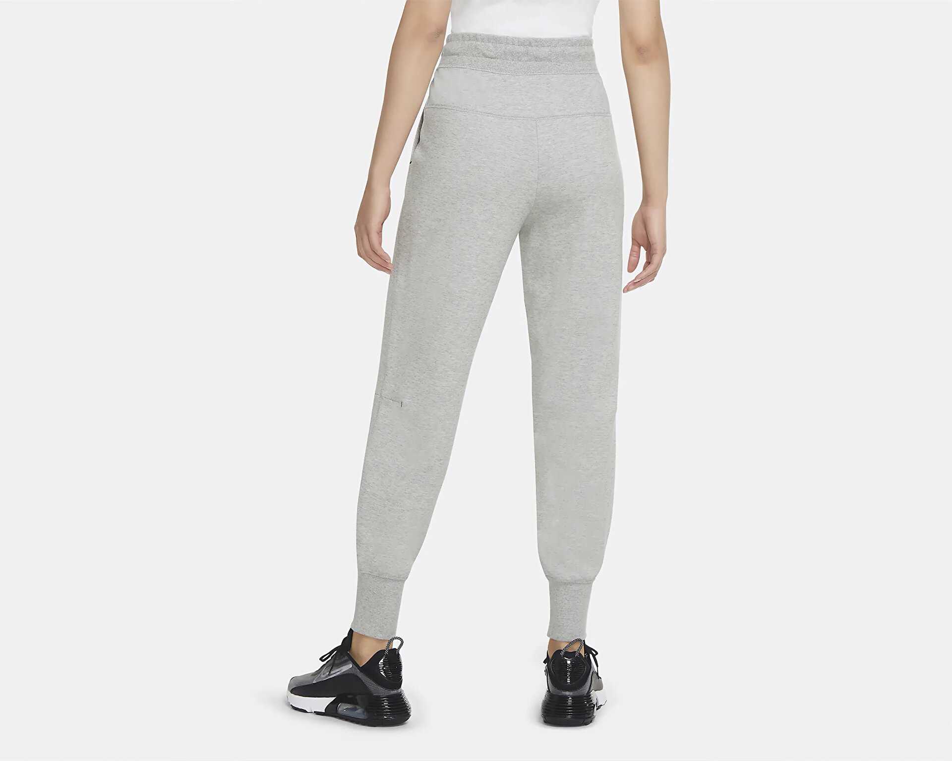 شلوار گرمکن معمولی Tech Fleece Pant