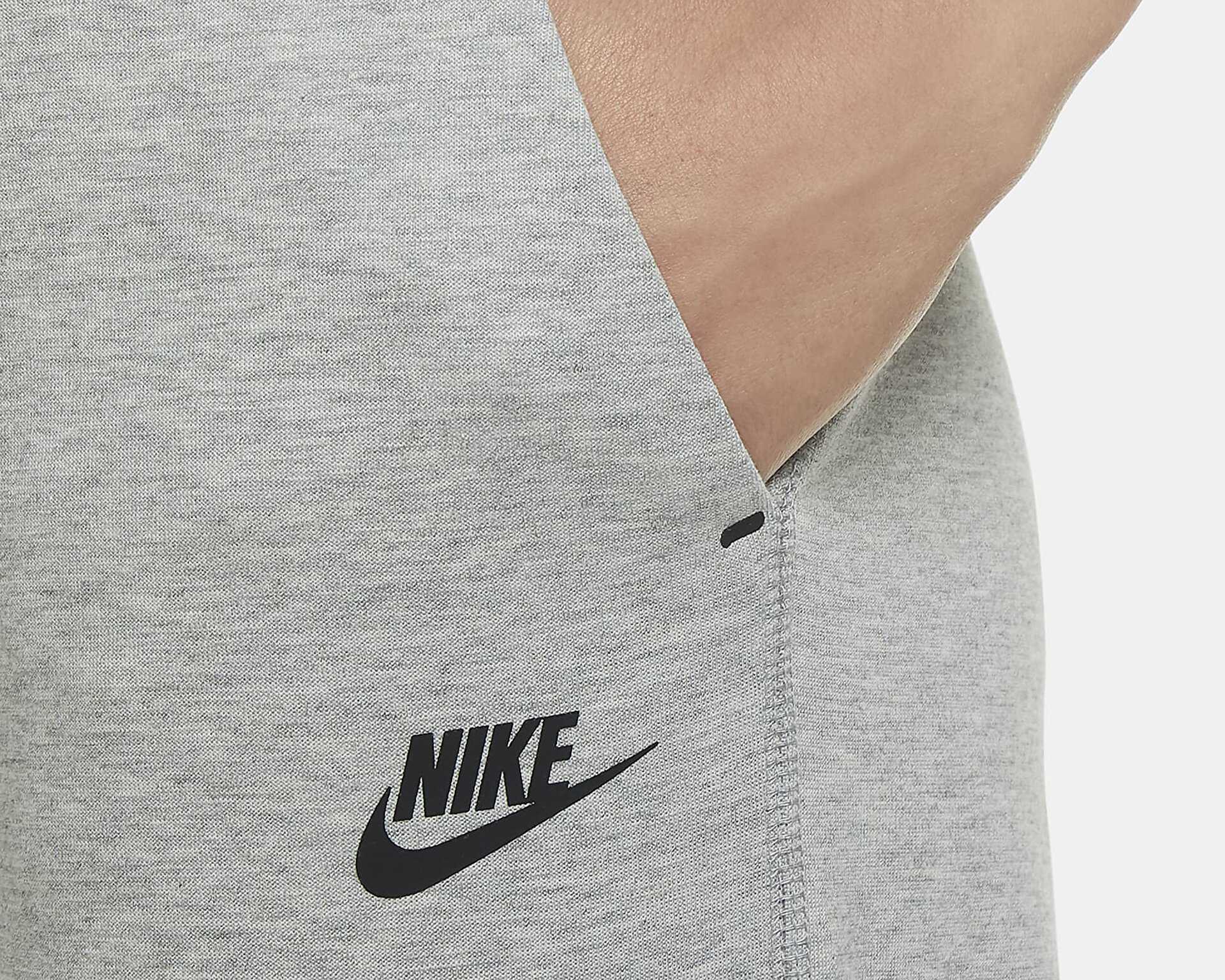 شلوار گرمکن معمولی Tech Fleece Pant