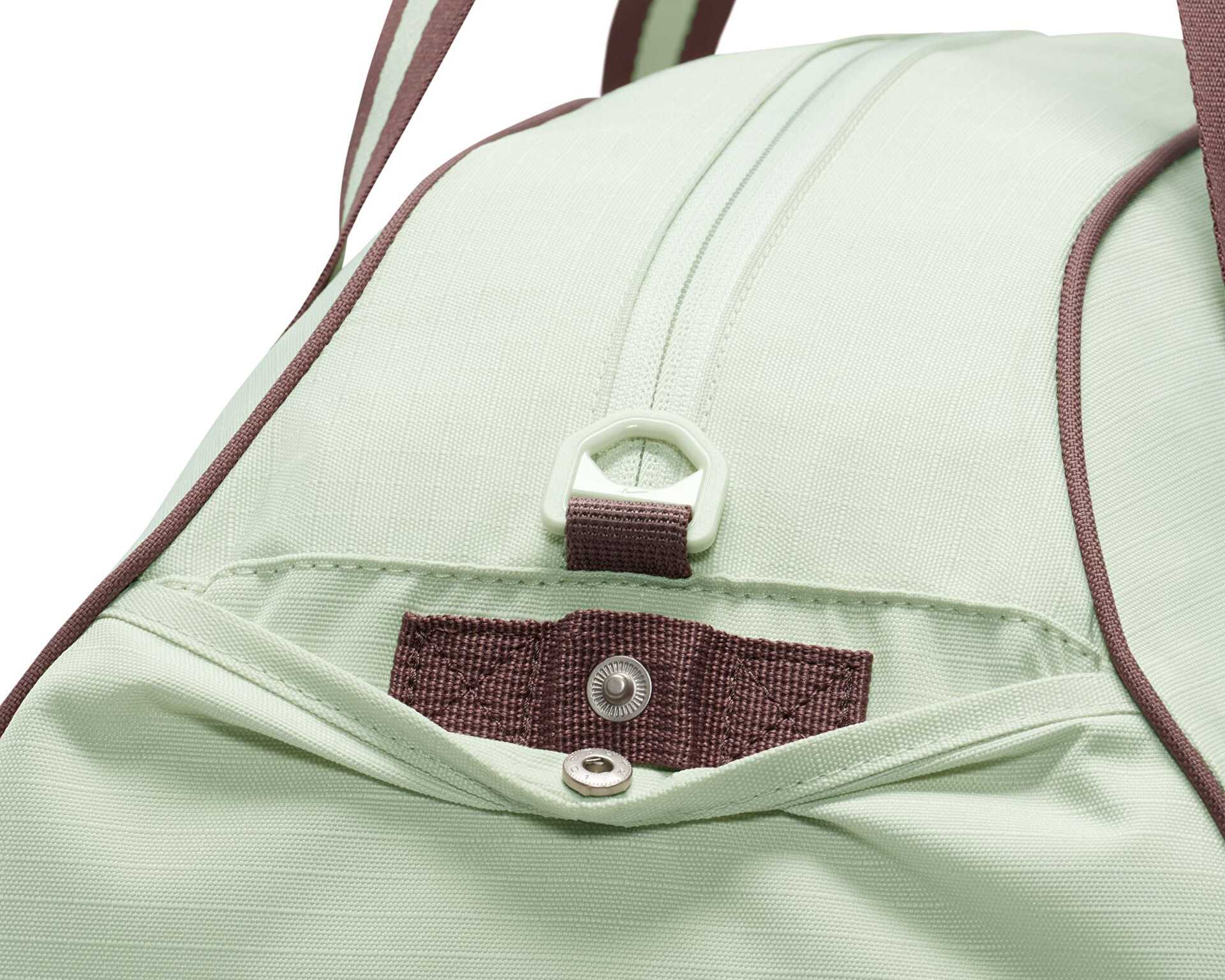 کیف ورزشی (24 لیتری) W Nk Gym Club