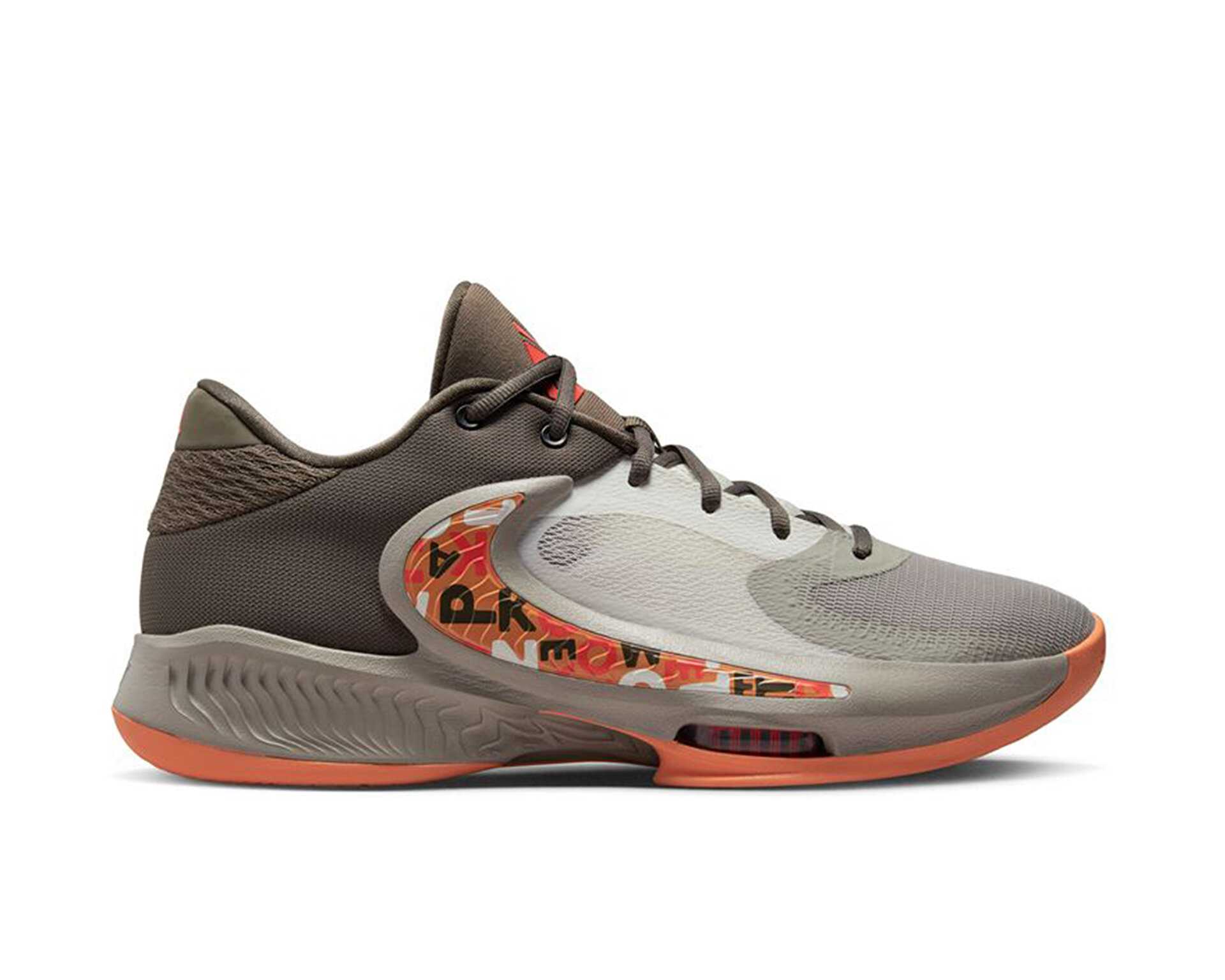 کفش های بسکتبال Zoom Freak 4