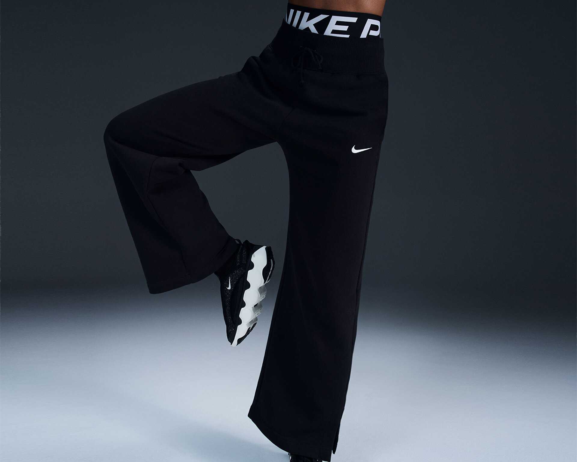 شلوار گرمکن معمولی Nike Sportswear Phoenix Fleece