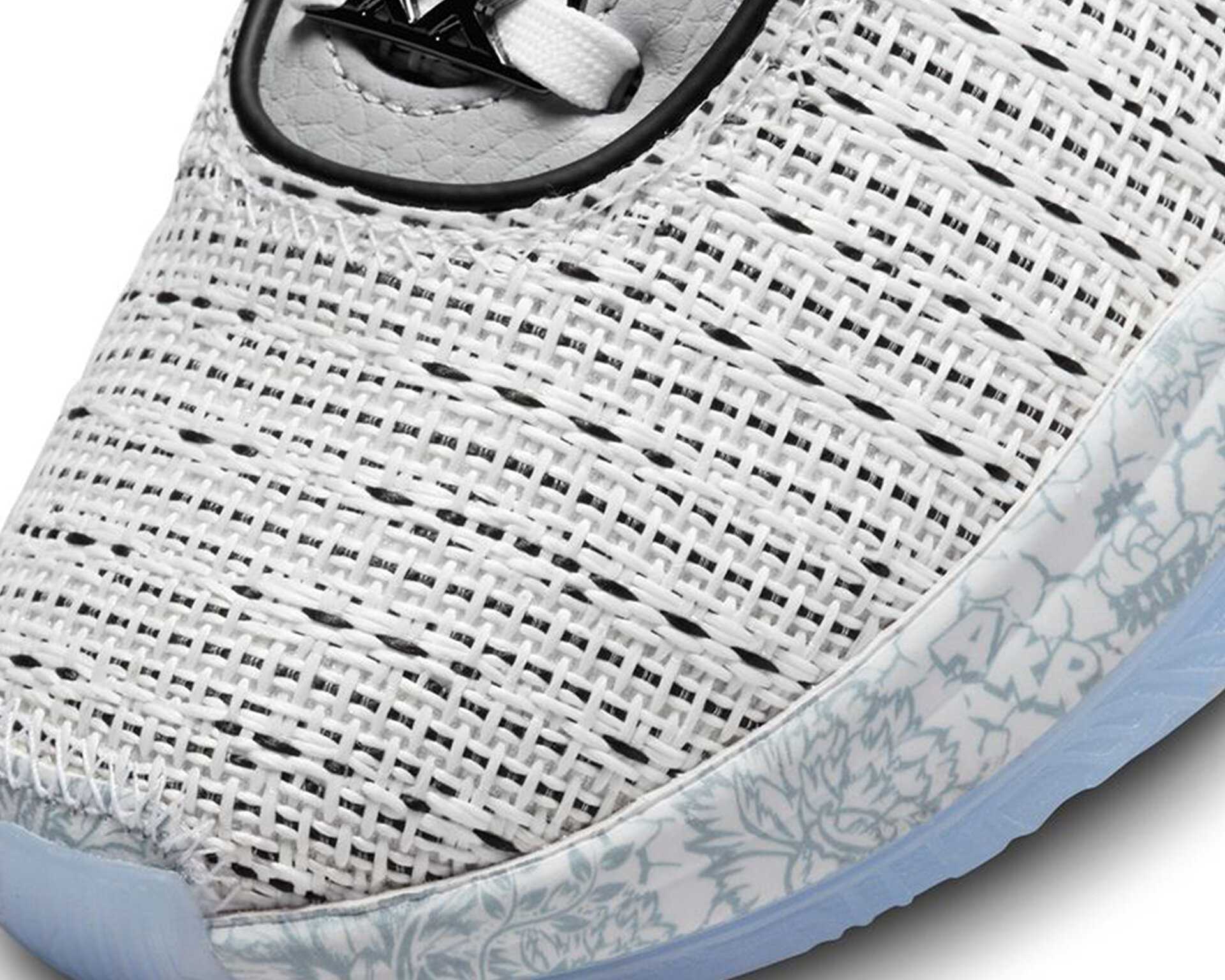 کفش بسکتبال جوانان Nike Lebron Xxı