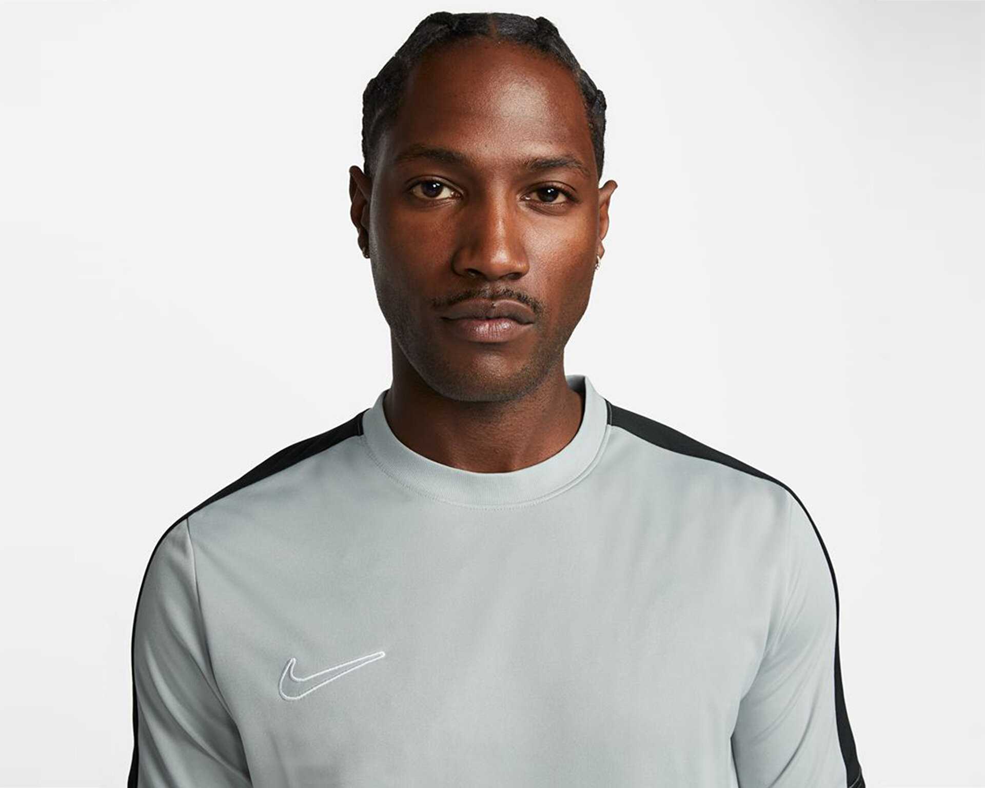 تیشرت تمرینی فوتبال M Nk Df Academy 23 S