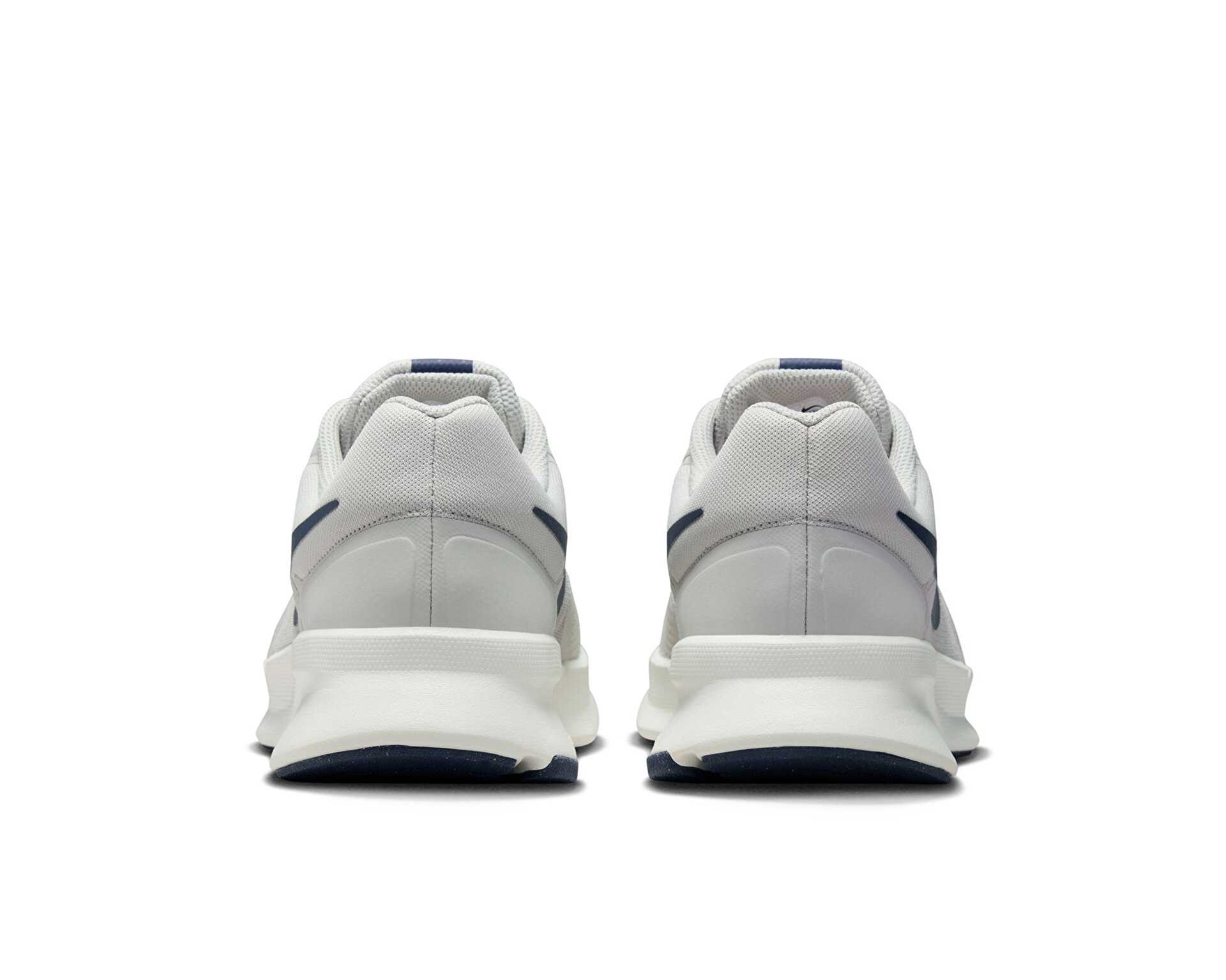 کفش دویدن Nike Run Swift 3