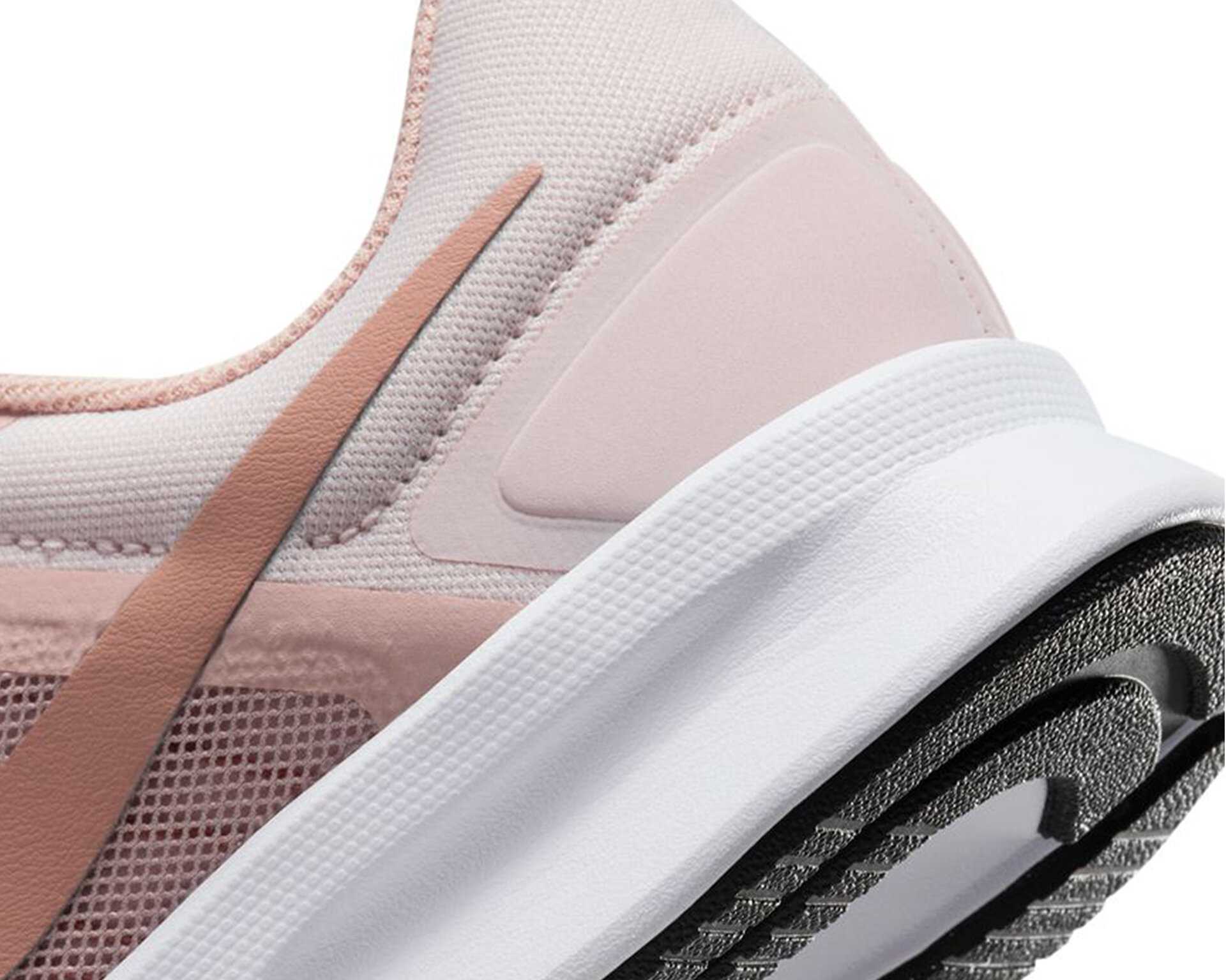 کفش دویدن Nike Run Swift 3