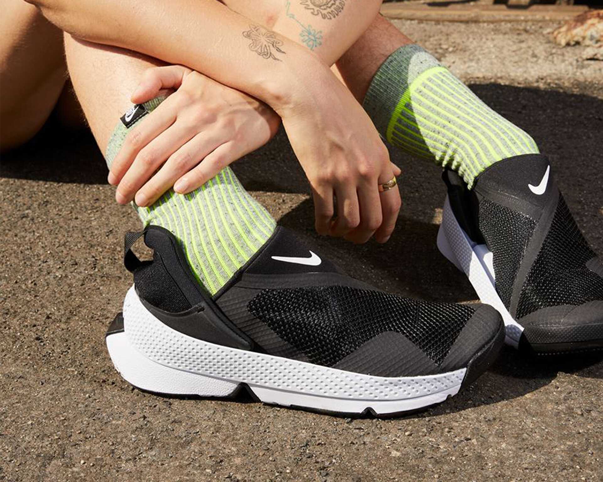 کفش های روزانه آسان برای پوشیدن و درآوردن Go Flyease