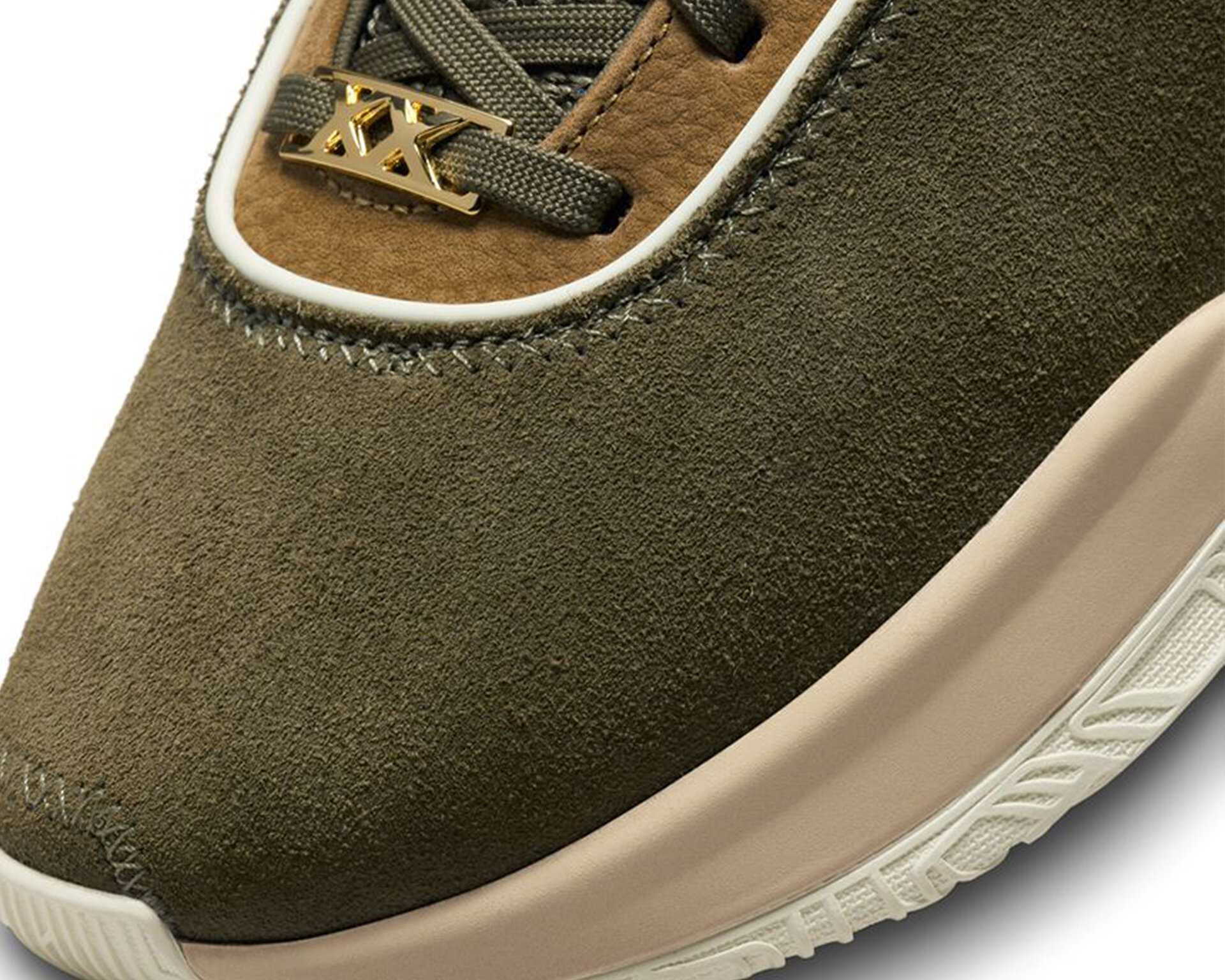 کفش های بسکتبال Lebron Xx