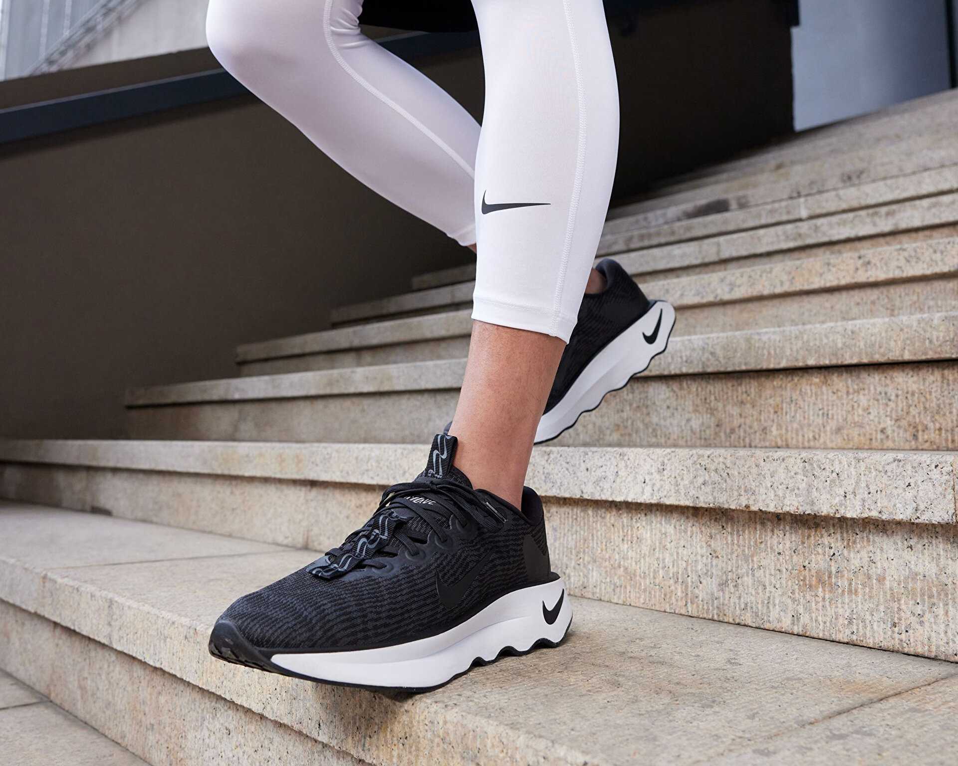 کفش دویدن Nike Motiva