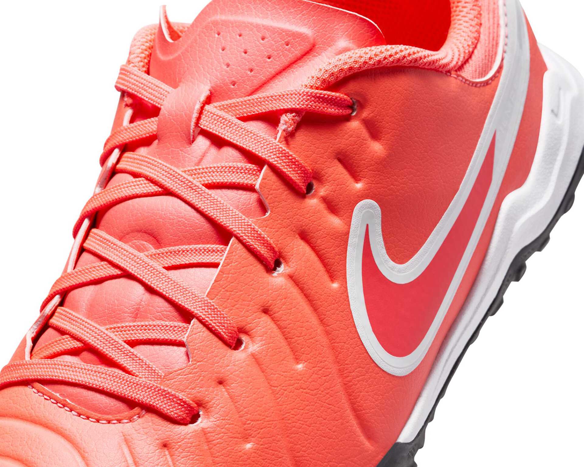 کفش های میدان مصنوعی Legend 10 Academy Tf