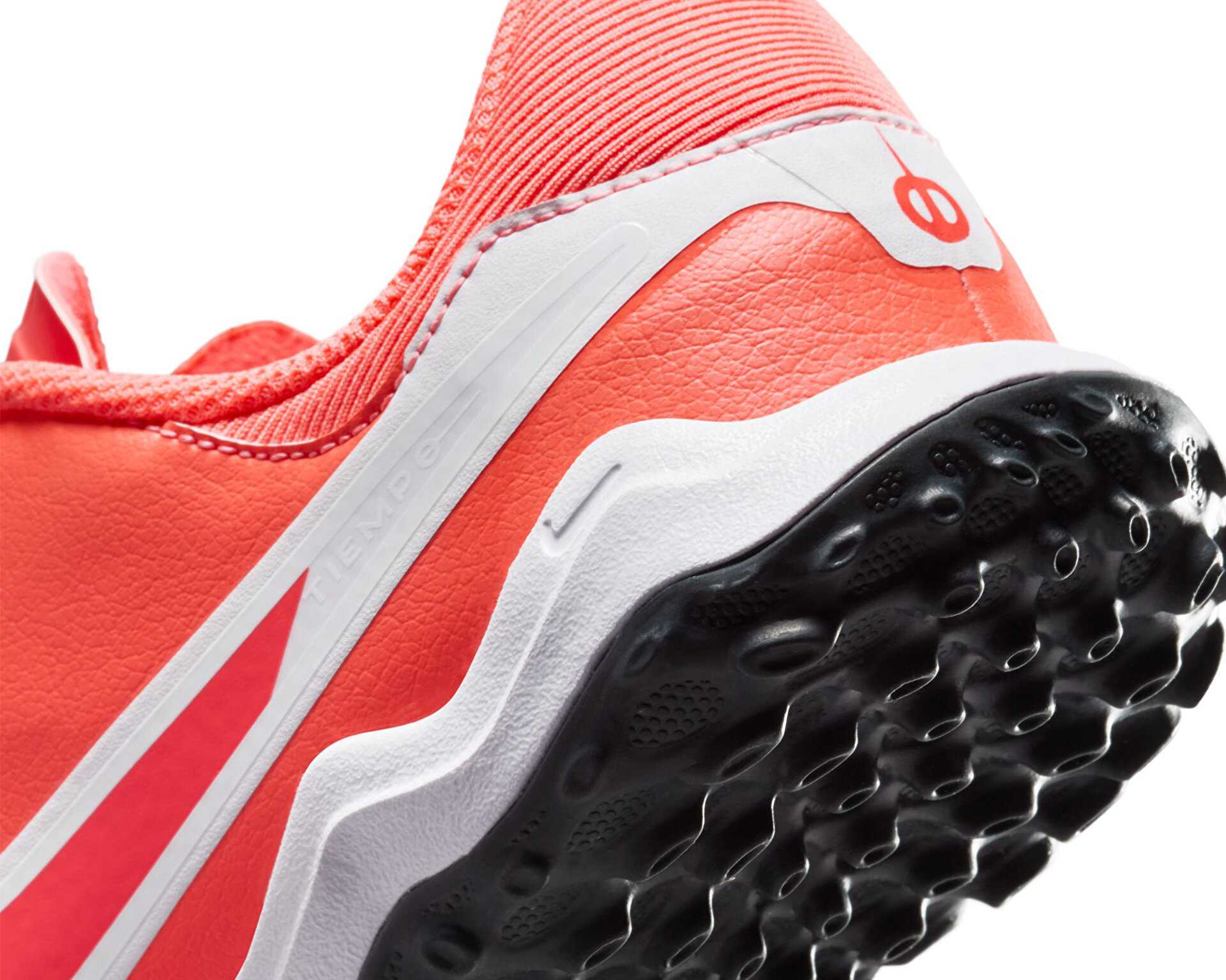 کفش های میدان مصنوعی Legend 10 Academy Tf