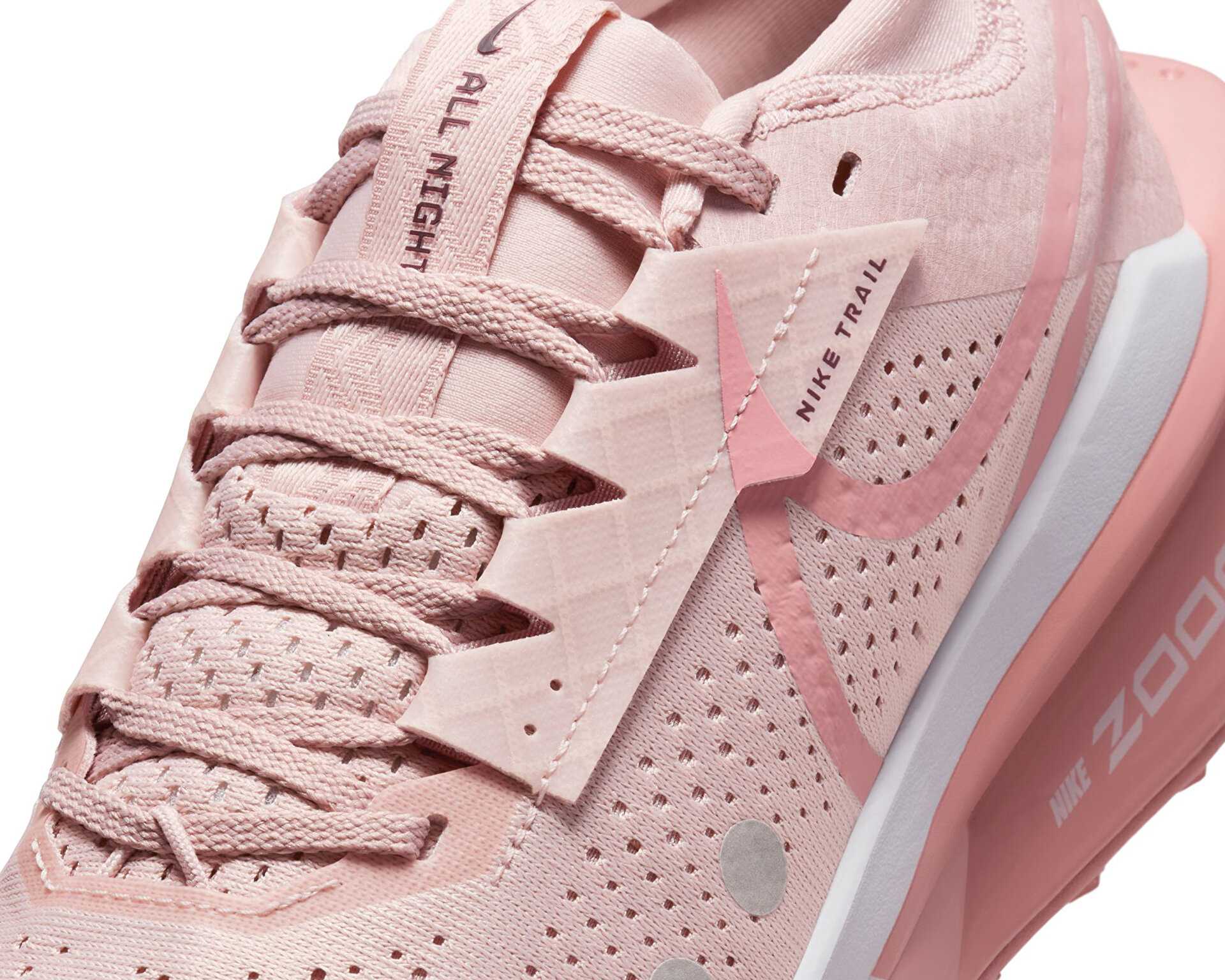 کفش دویدن دنباله دار Zoomx Zegama Trail