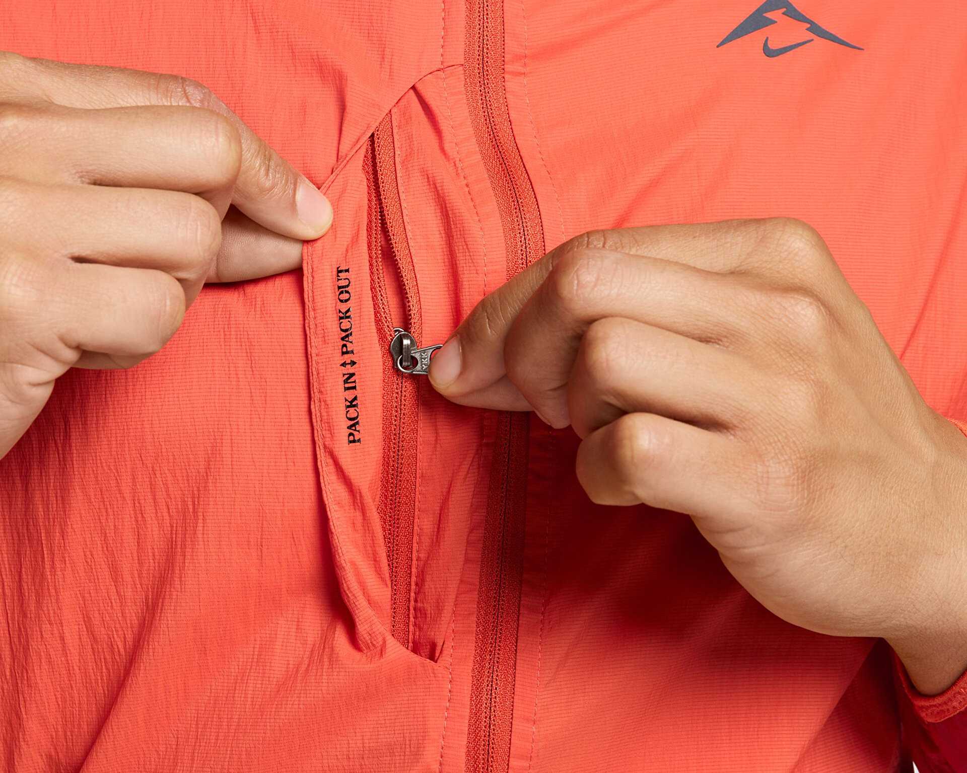 ژاکت دویدن Nike Trail Aireez