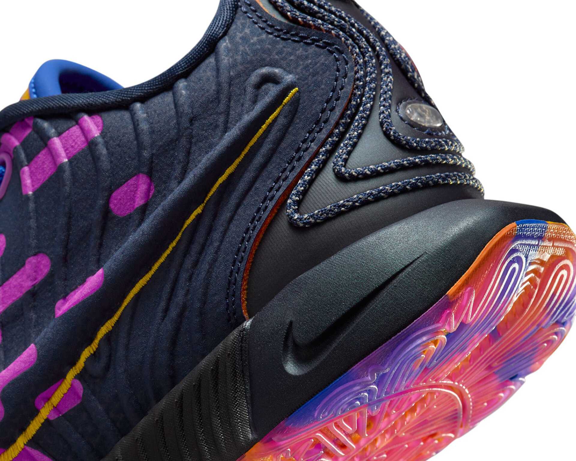 کفش های بسکتبال Lebron Xx