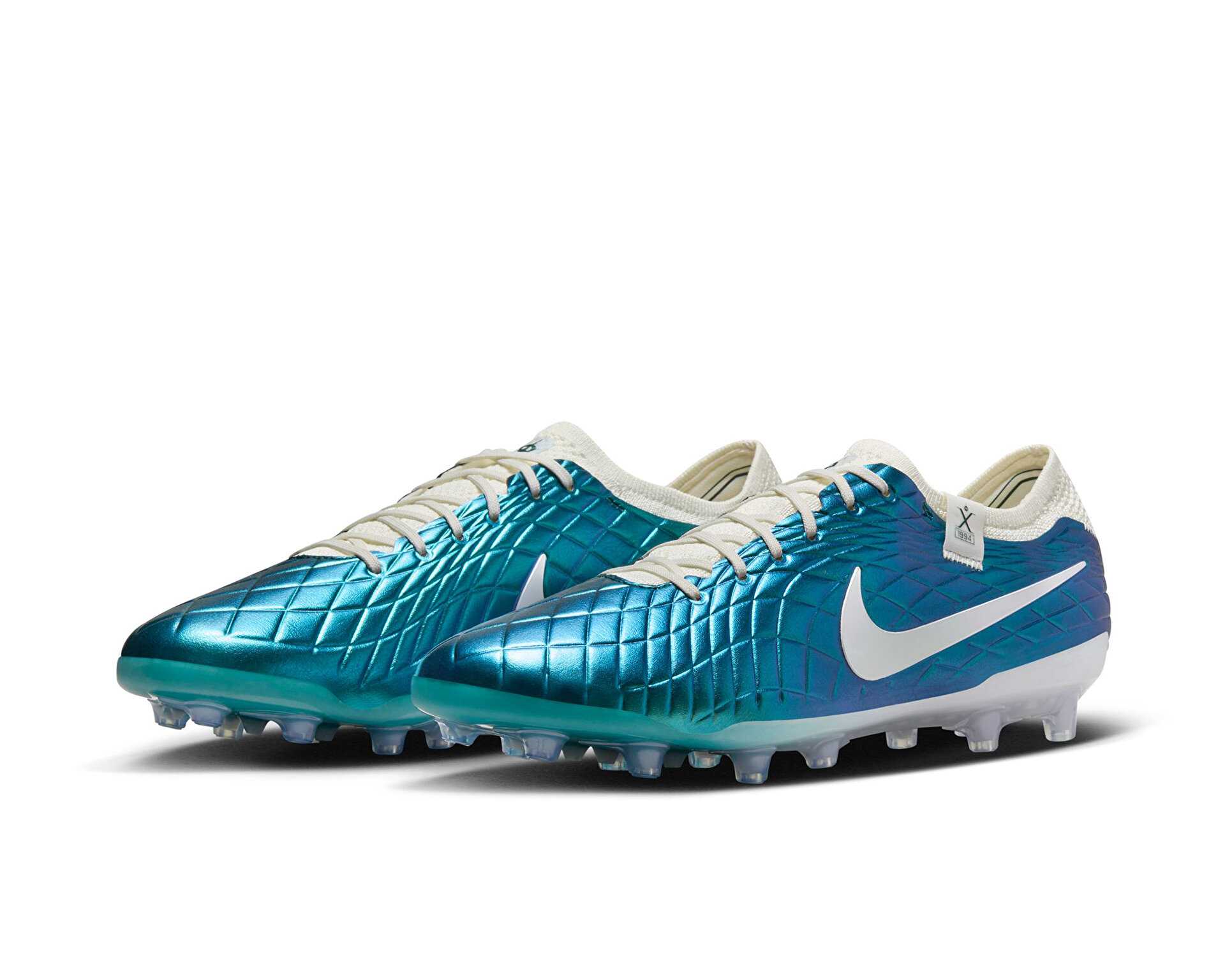 کفش فوتبال با زمین نرم Tiempo Legend 10 Elite