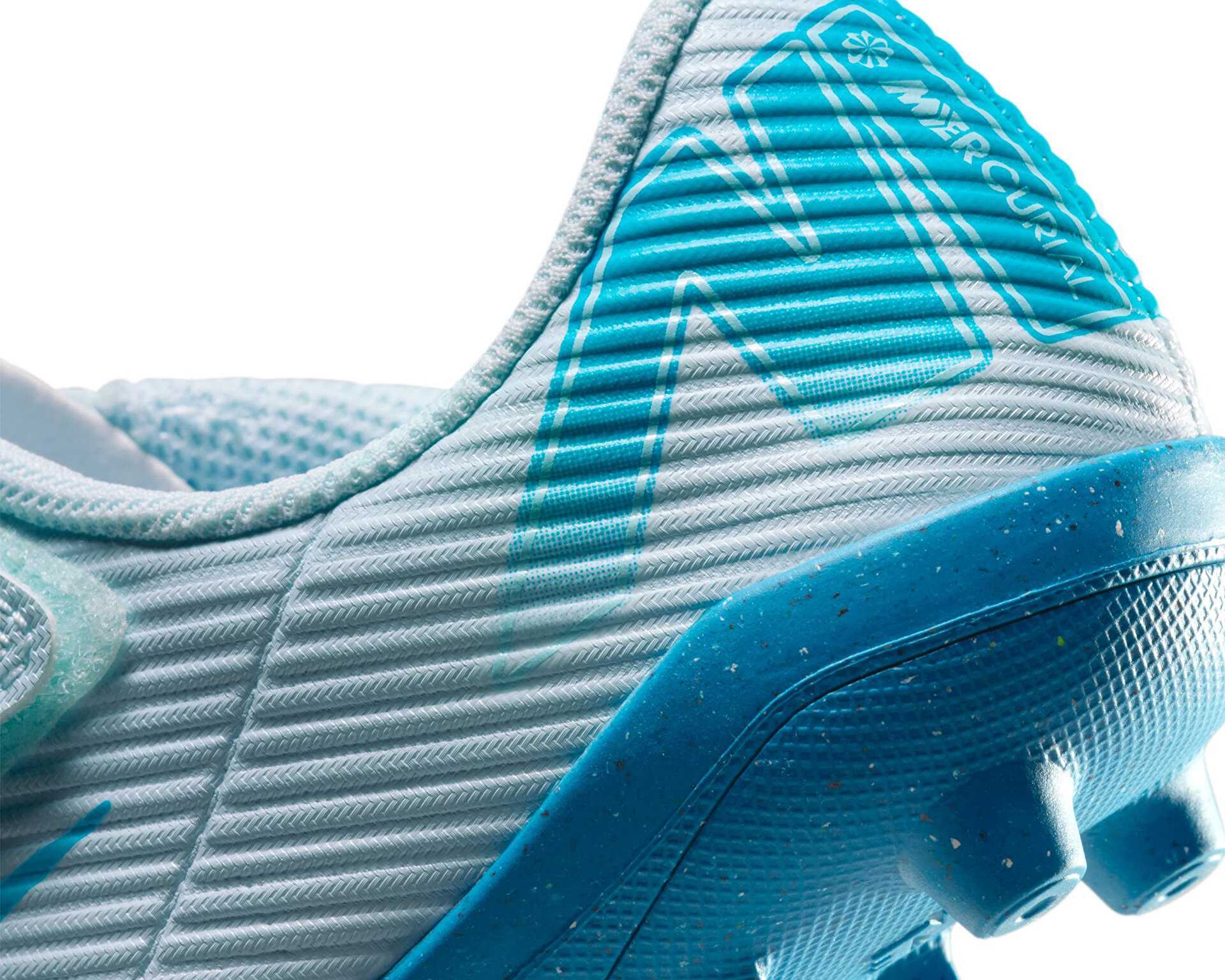 کفش فوتبال چمن جوان Jr Mercurial Vapor 15 Club Fg/Mg