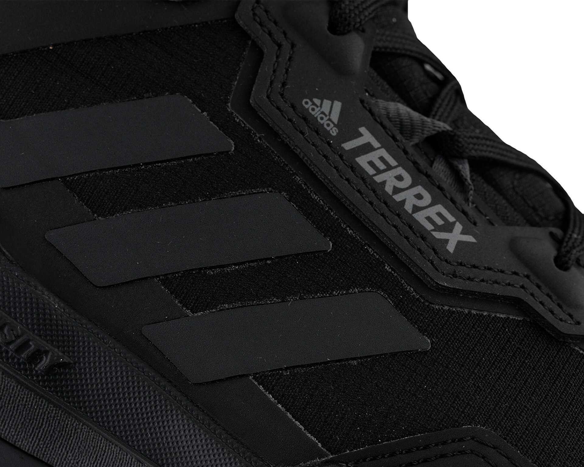 چکمه و کفش کوهنوردی Terrex Ax4 Mid Gtx W