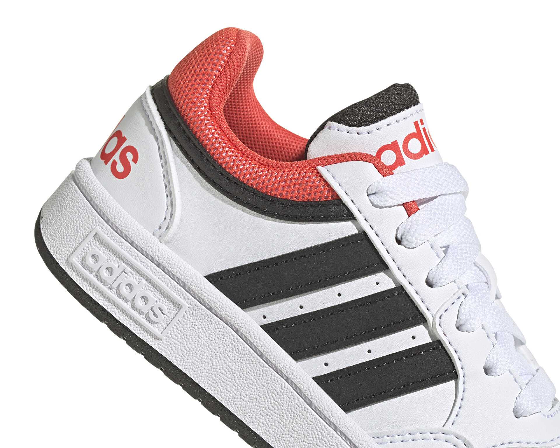 کفش های روزانه جوان Adidas Hoops 3.0 K