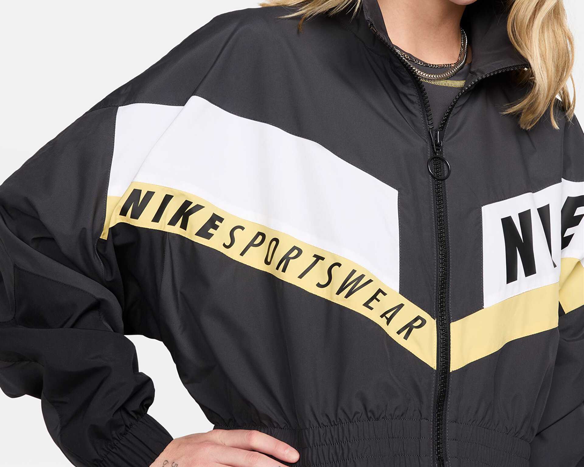 کت غیر رسمی Nike W Nsw Jkt Wvn Street Sw