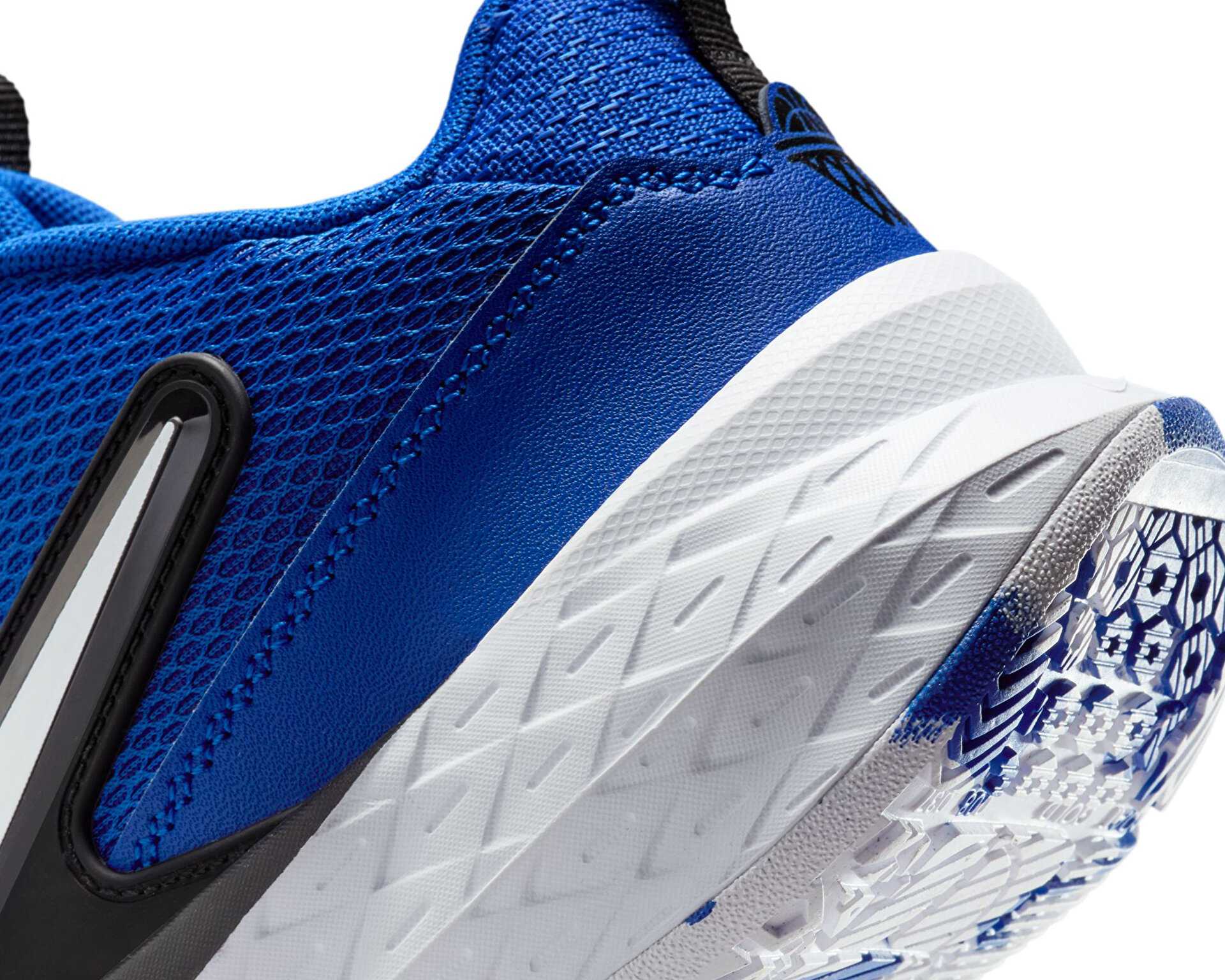 کفش بسکتبال بچه گانه Team Hustle D 11