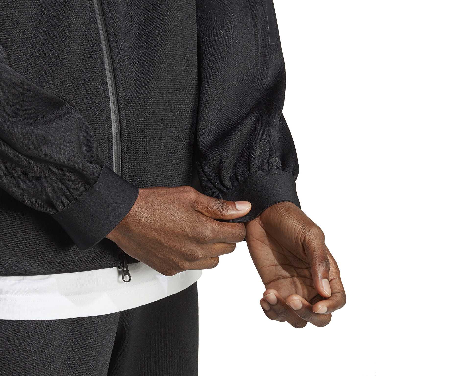 لباس ورزشی روزانه M Tiro Tt