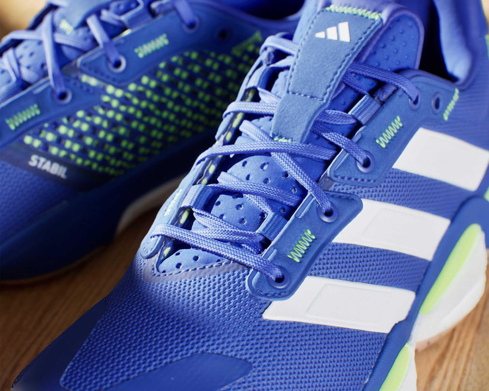 کفش داخلی/سالن Adidas Stabil 16 W