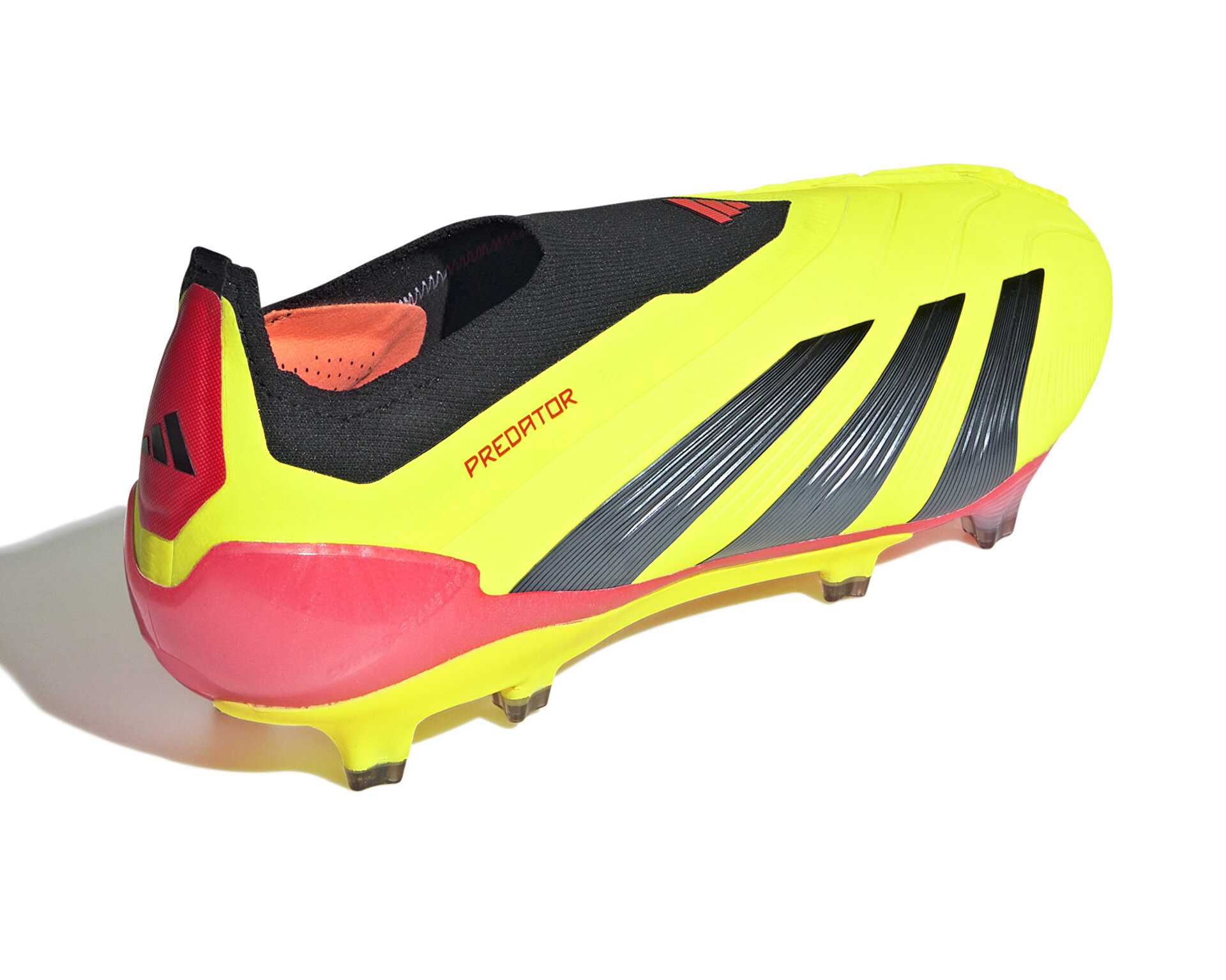 گیره های فوتبال مرطوب / نرم Predator Elite Sg