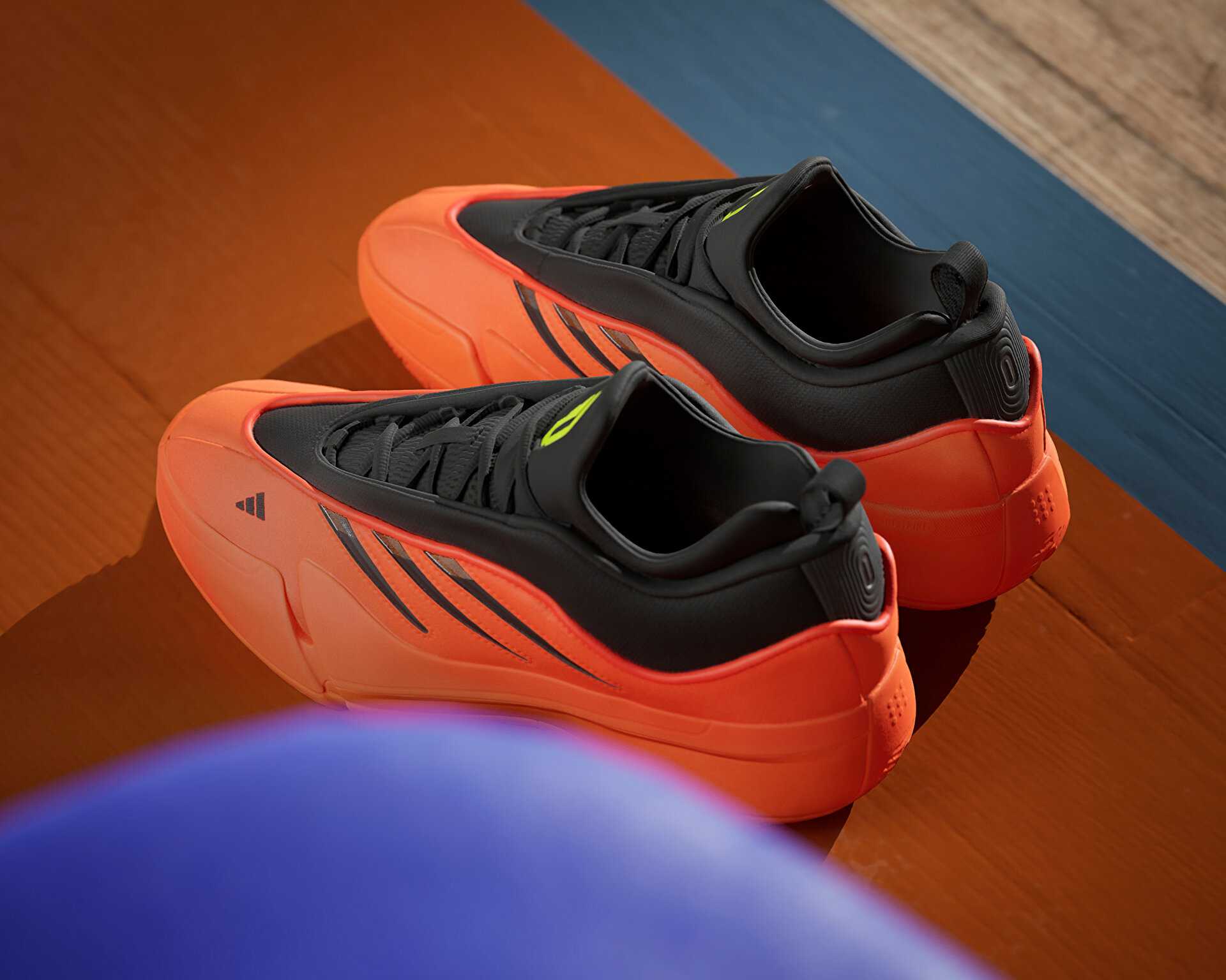 کفش های بسکتبال Adidas Dame 9