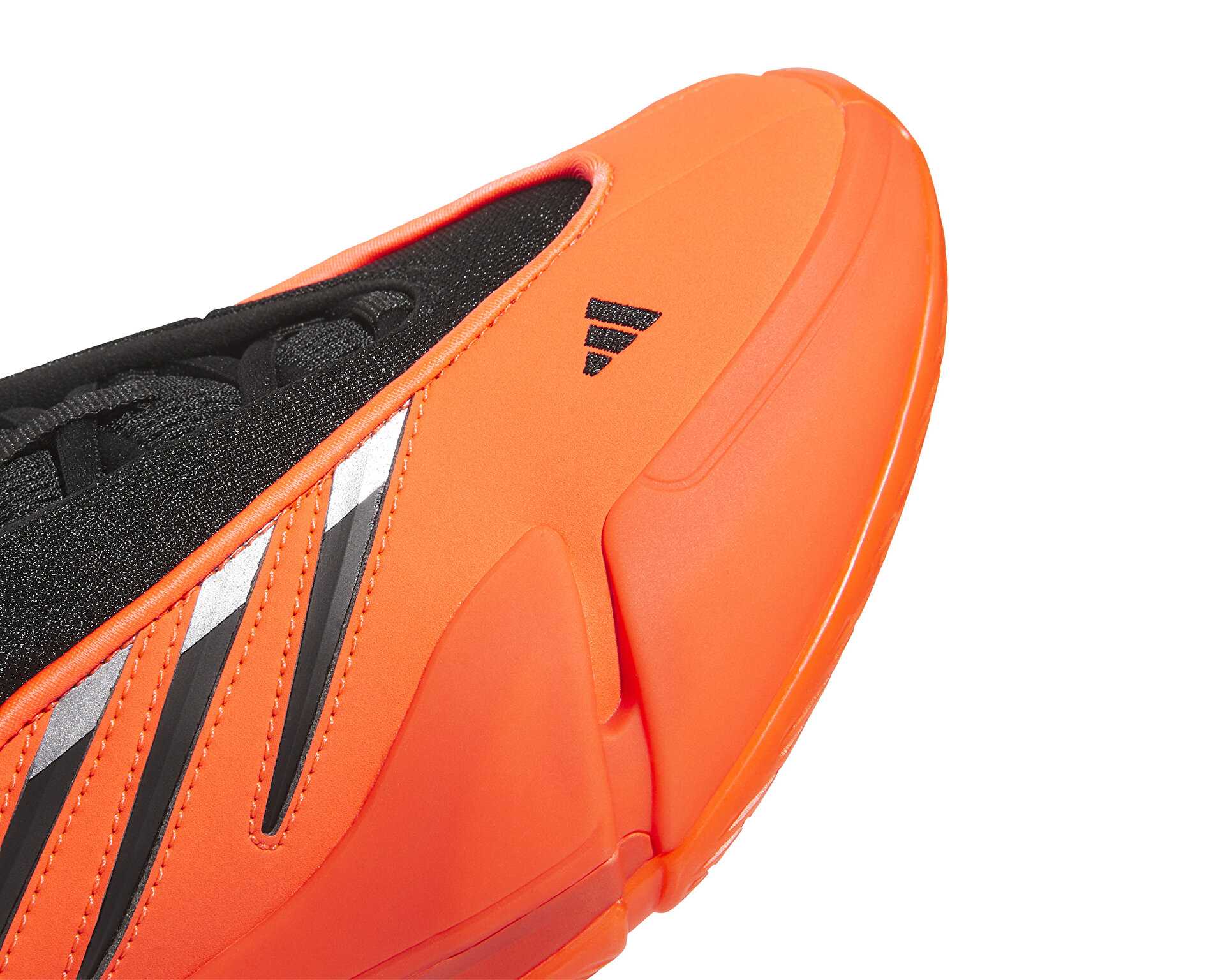 کفش های بسکتبال Adidas Dame 9