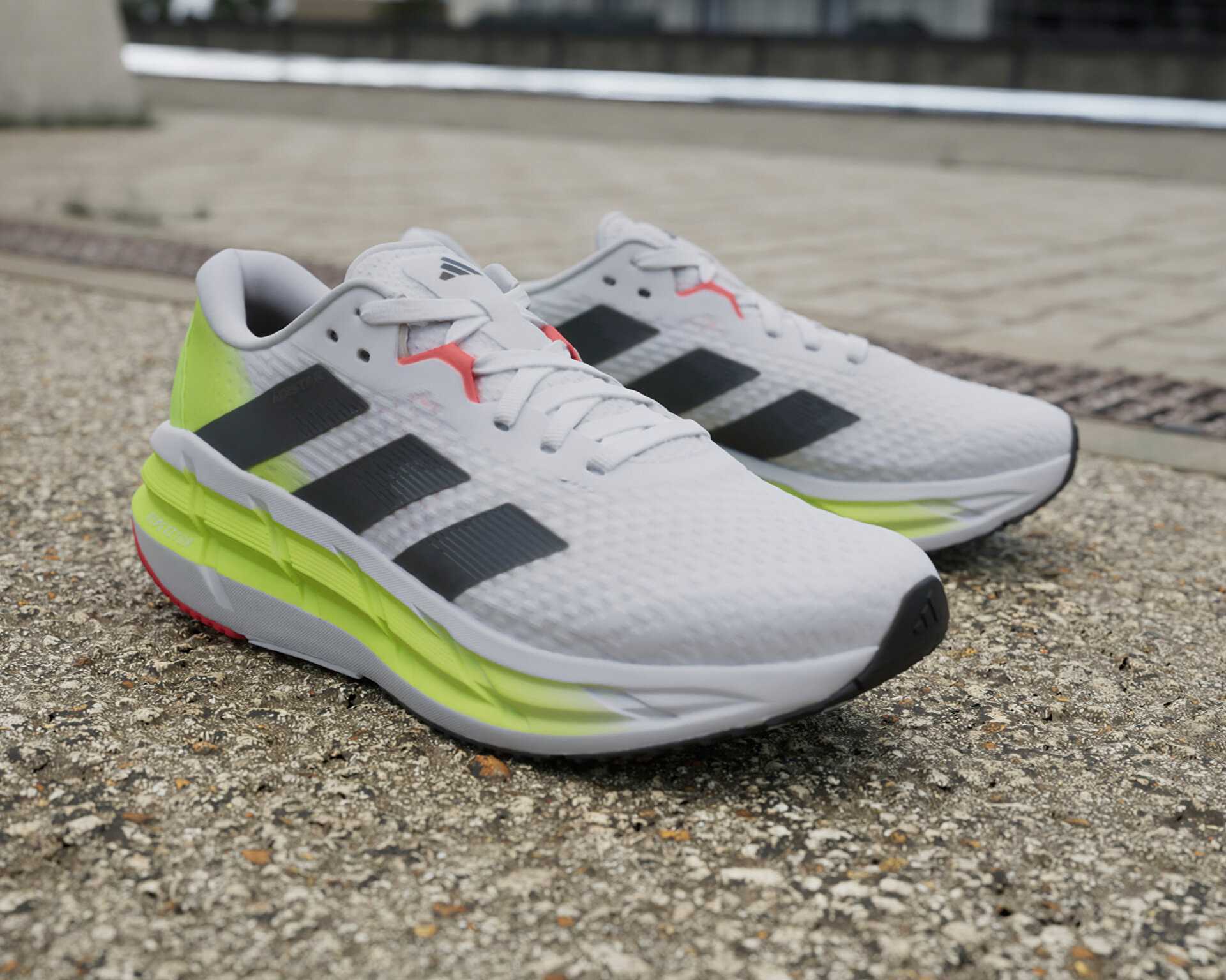 کفش دویدن Adidas Adistar 3 M