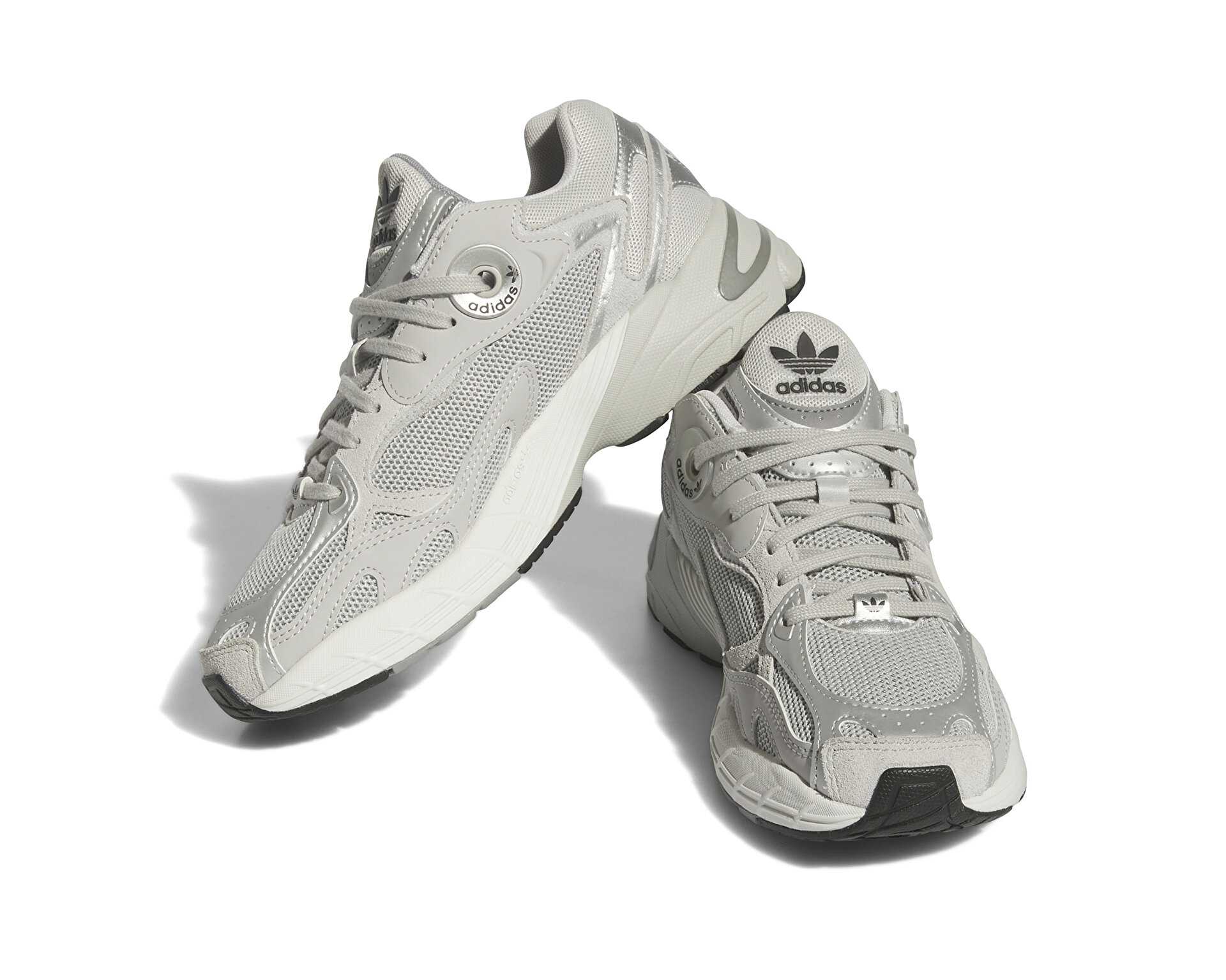 کفش های روزانه Adidas Astır W