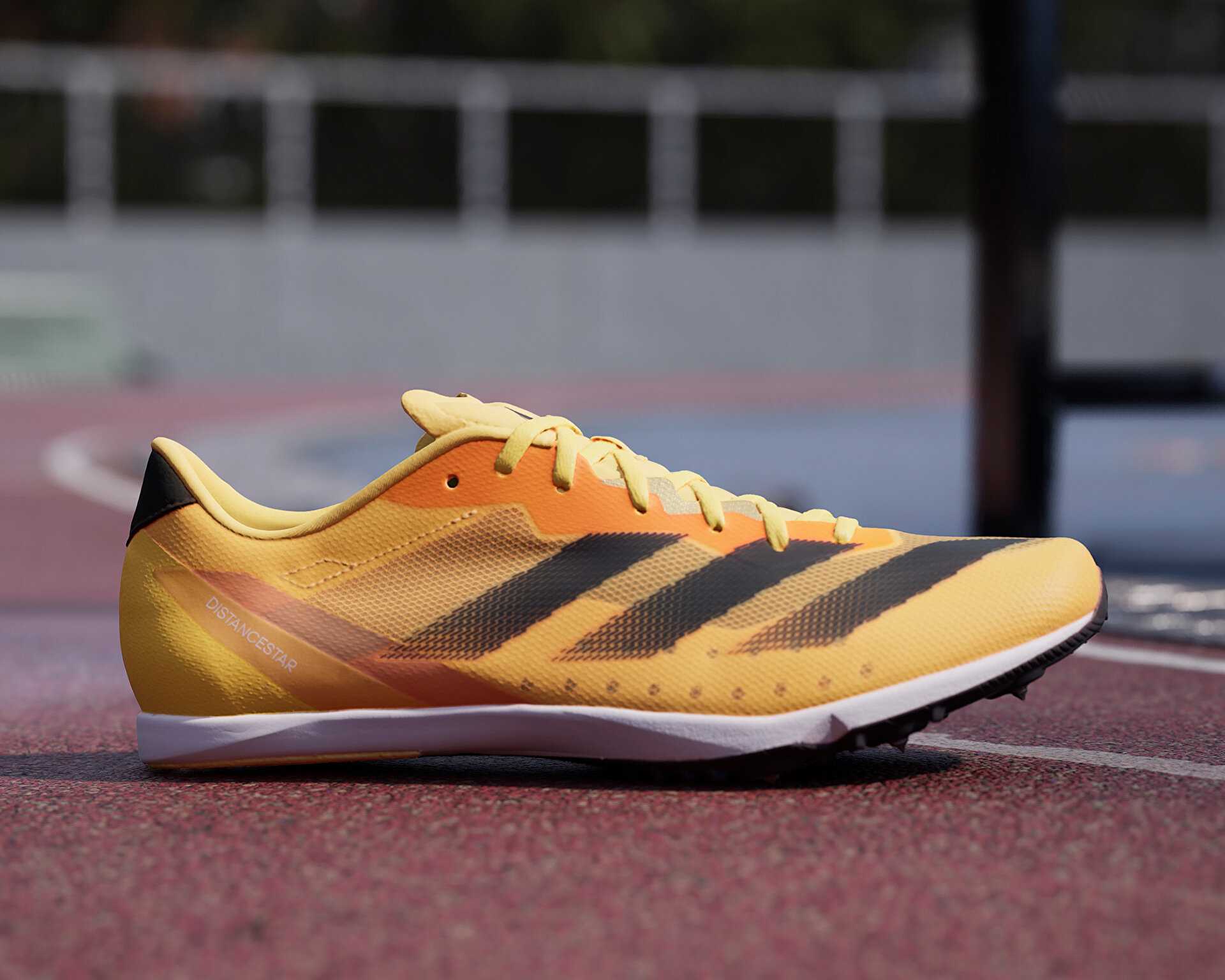 کفش دویدن میخ دار Adidas Adizero Finesse