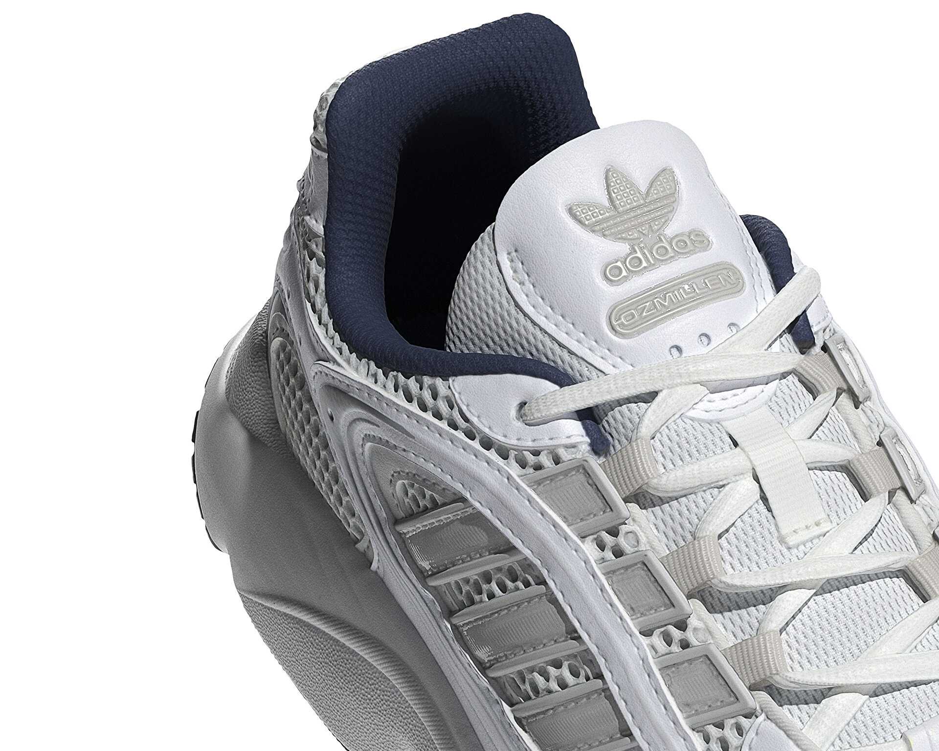 کفش های روزانه Adidas Ozmillen