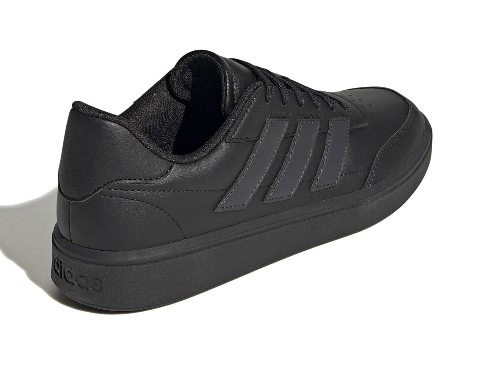 کفش های روزانه Adidas Courtblock