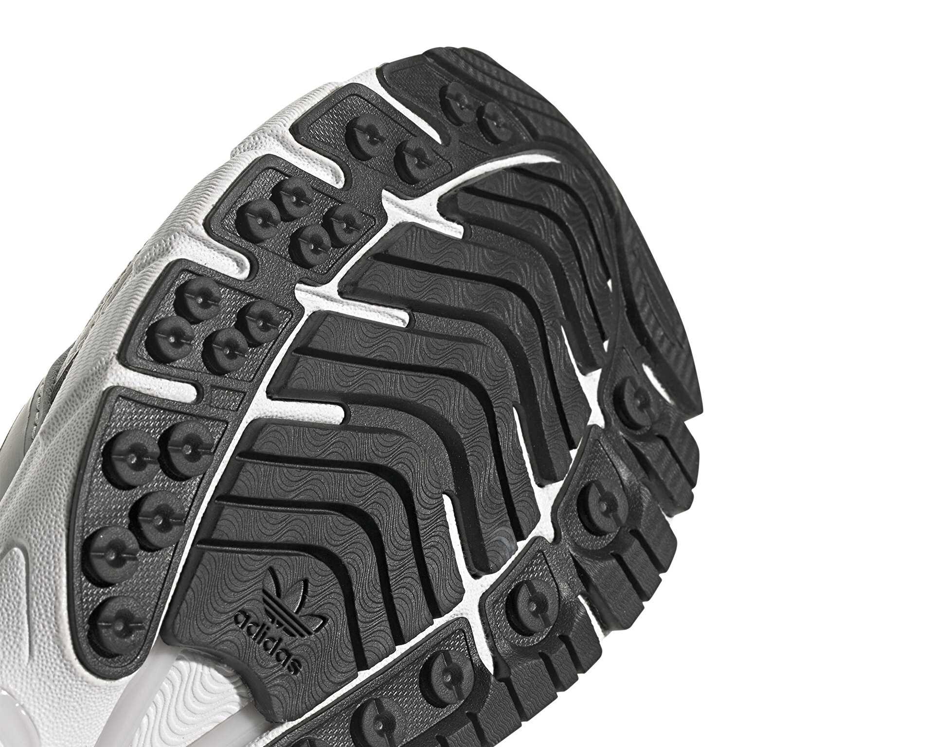 کفش های روزانه Adidas Adistar Pose W