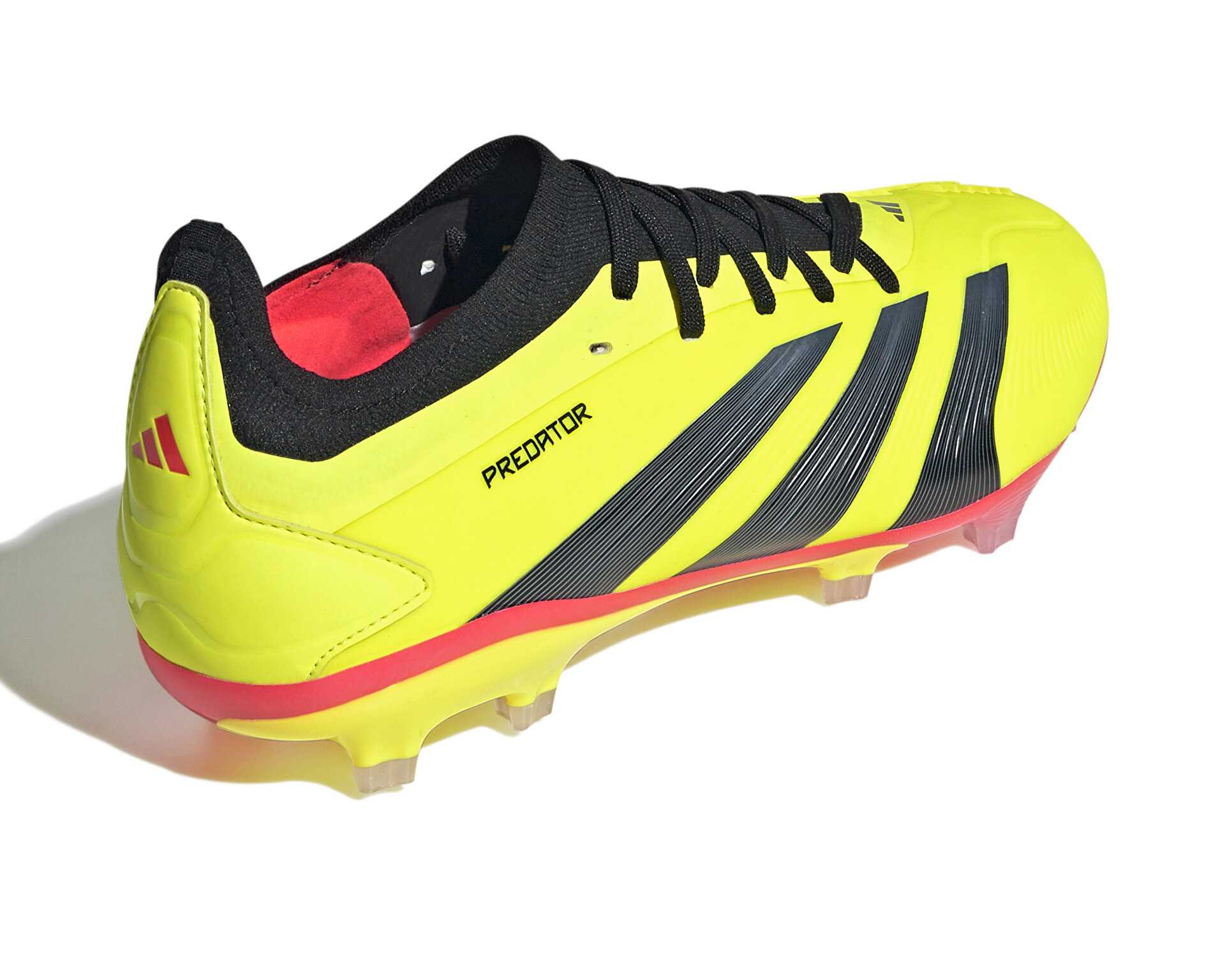 کفش فوتبال چمن Predator Pro Fg