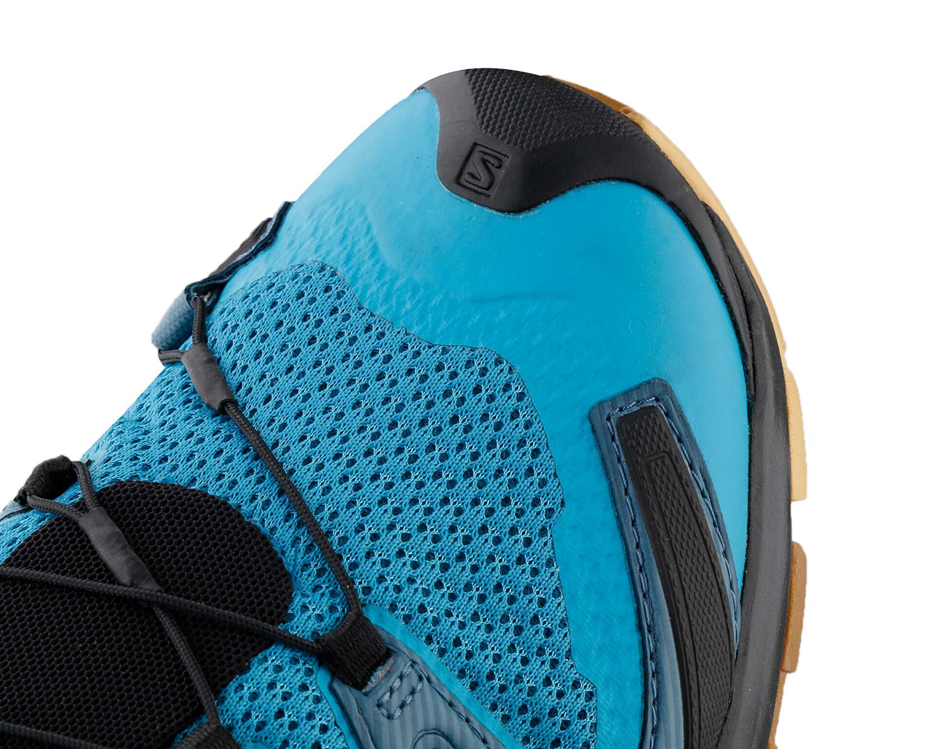 کفش های فضای باز Xa Pro 3D V9