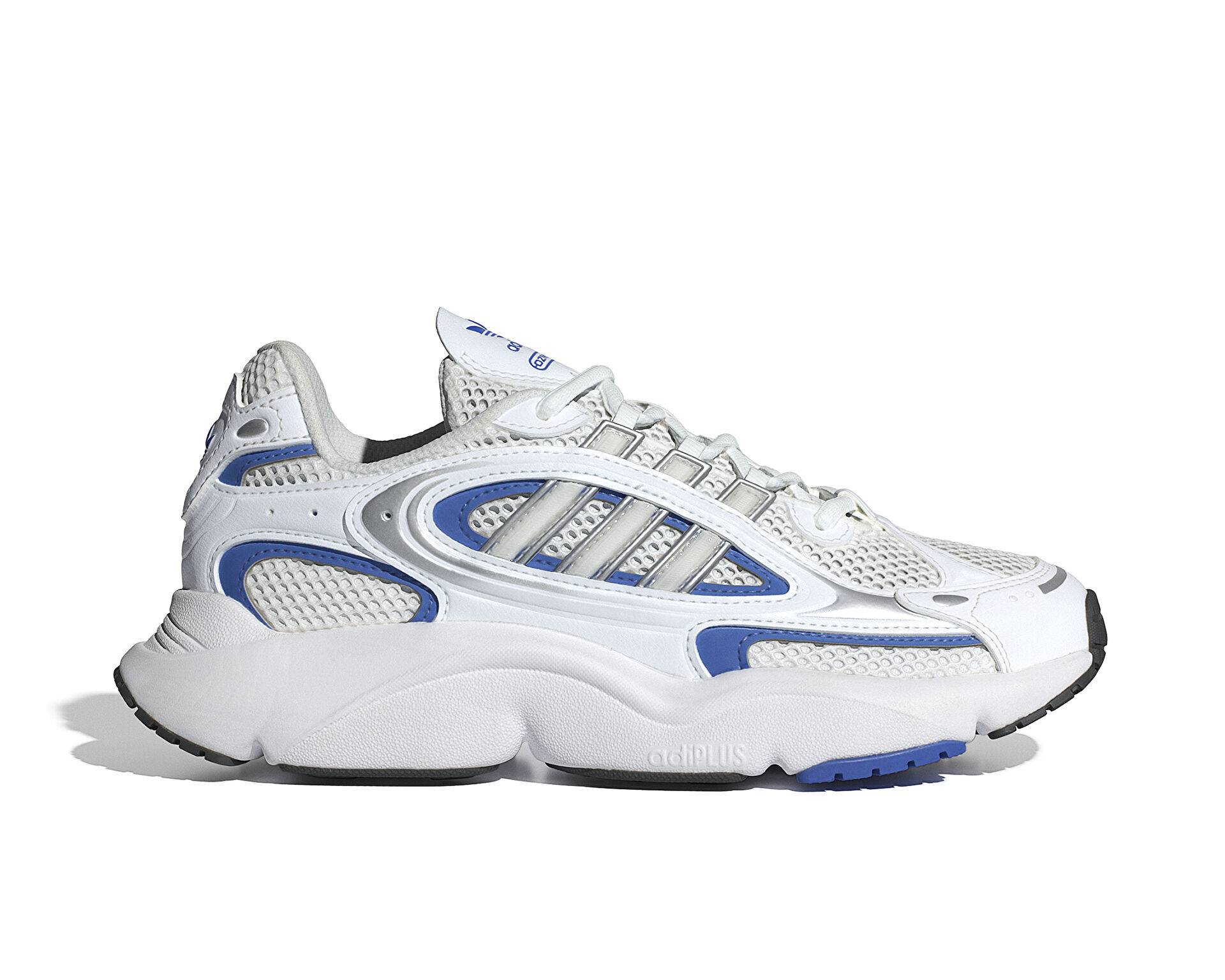 کفش های روزانه Adidas Ozmillen